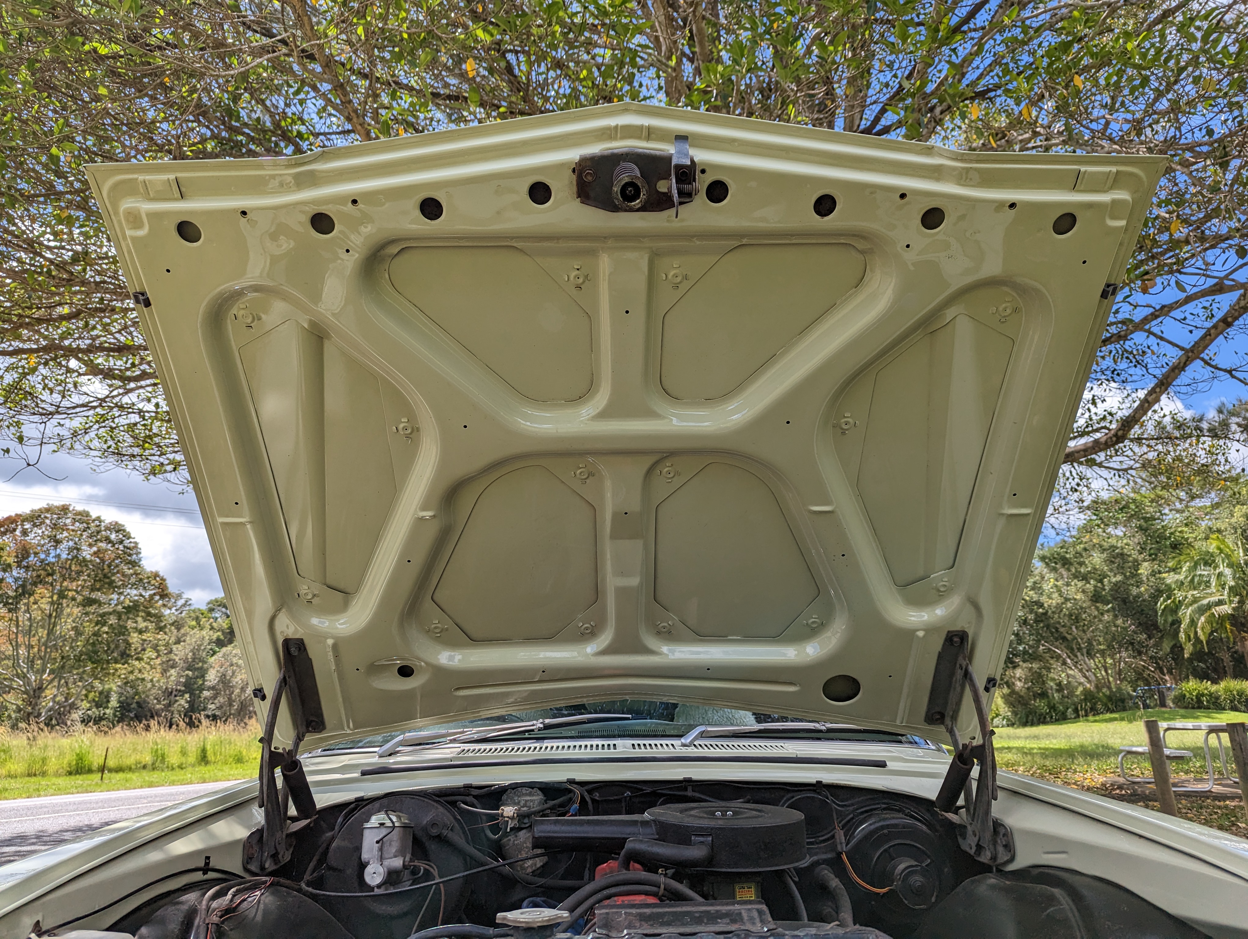 1975 HOLDEN KINGSWOOD HJ 3 SP MANUAL 4D SEDAN