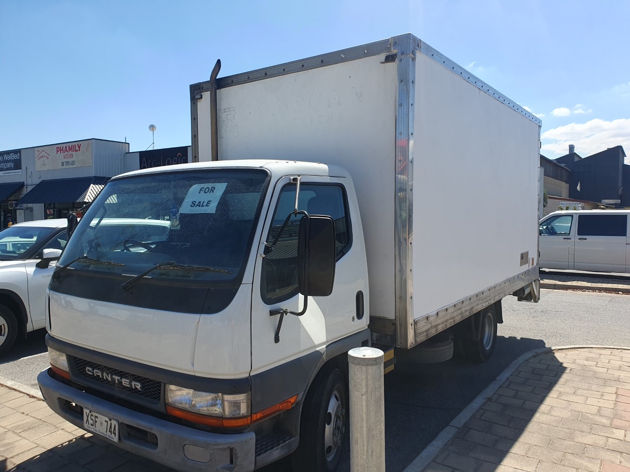2002 MITSUBISHI CANTER 500/600 TRUCK