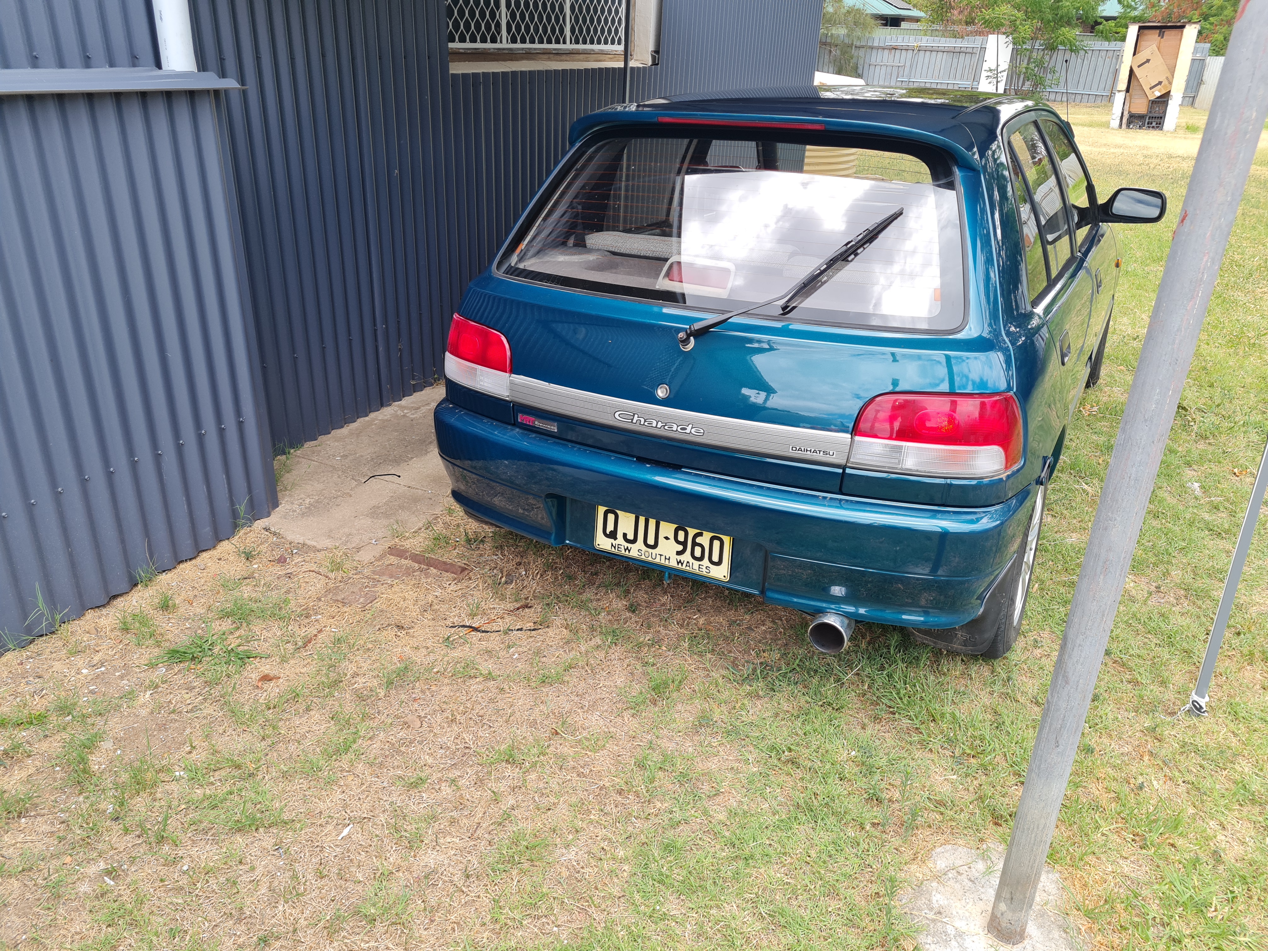 1994 DAIHATSU CHARADE DI 5 SP MANUAL 4D SEDAN