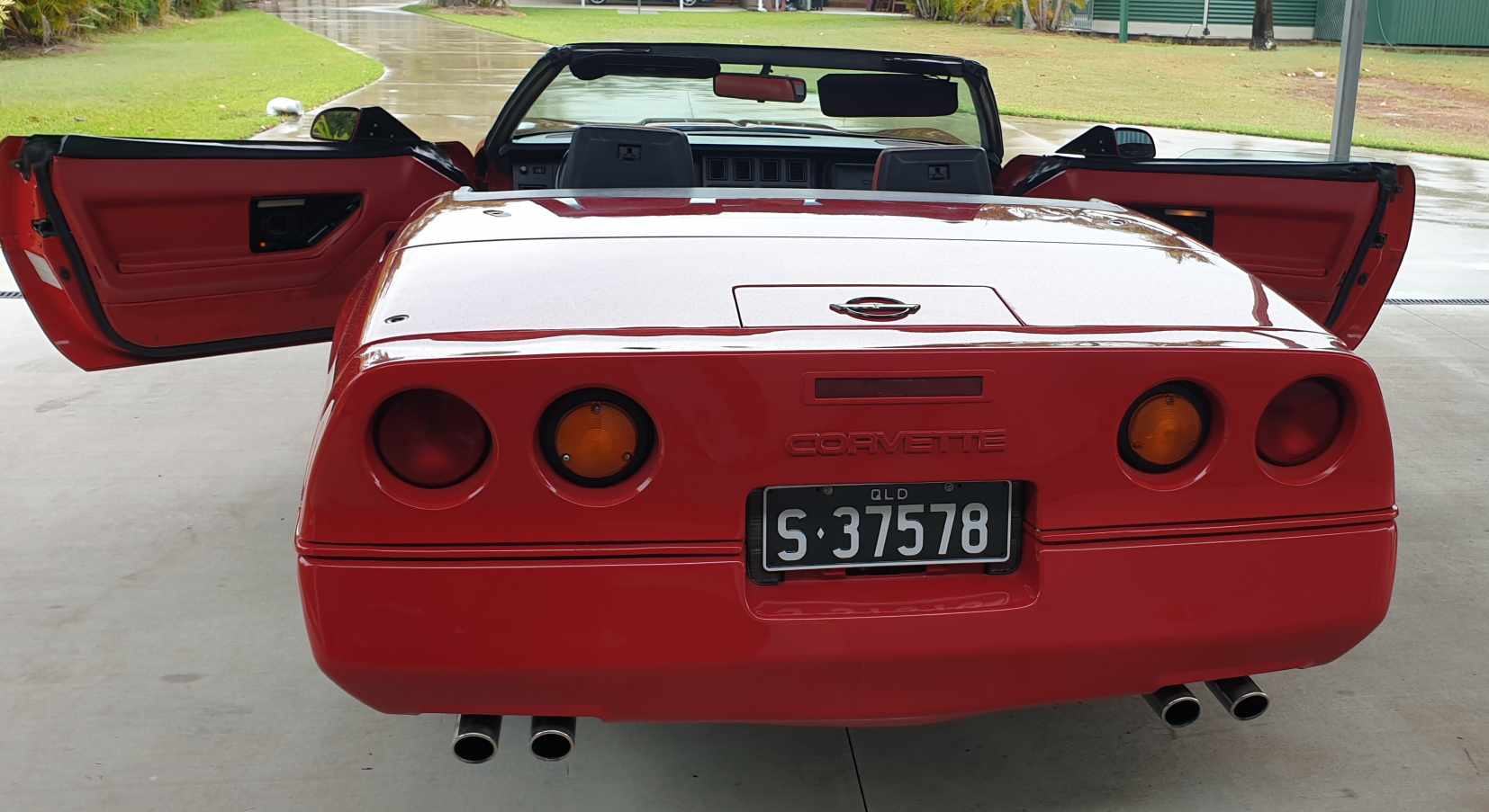 1988 CHEVROLET CORVETTE CONVERTIBLE