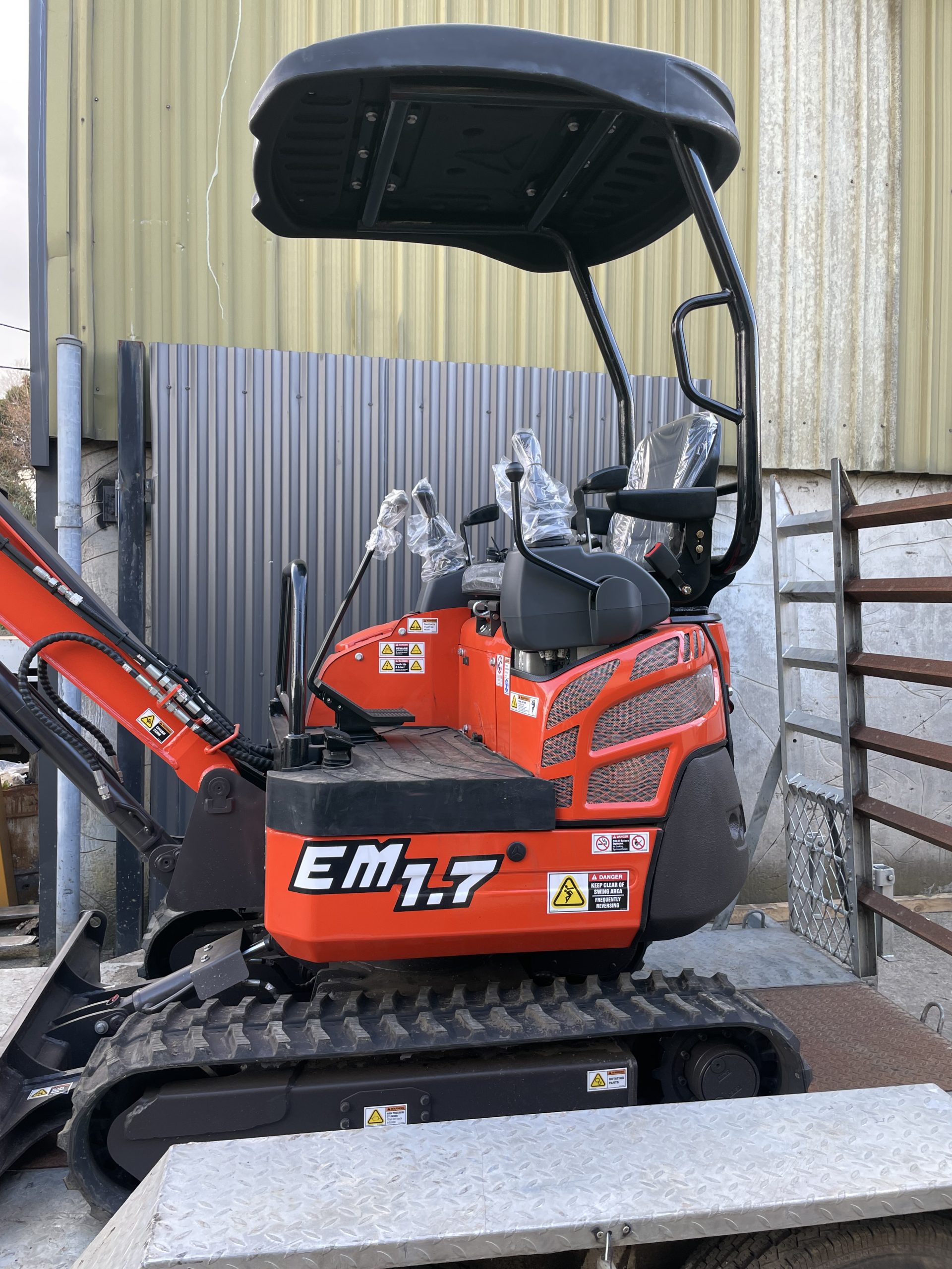 EMED Excavator EM1.7 and Trailer Package Plus Free Attachments