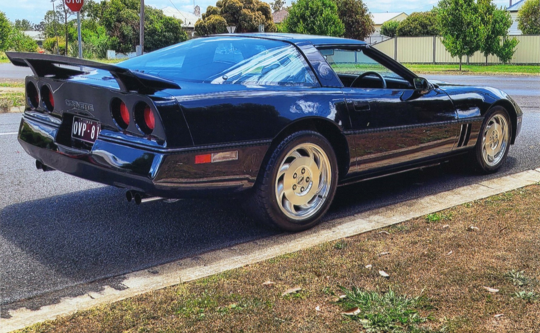 1984 CHEVROLET CORVETTE C4 COUPE