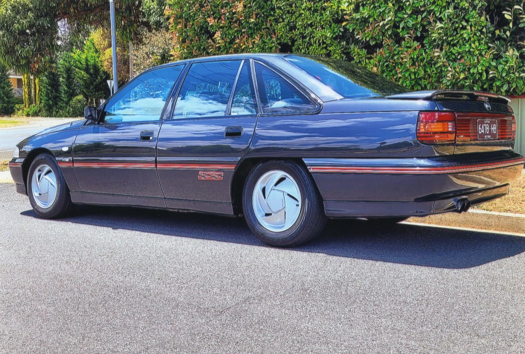 1992 HOLDEN COMMODORE VP SS SEDAN