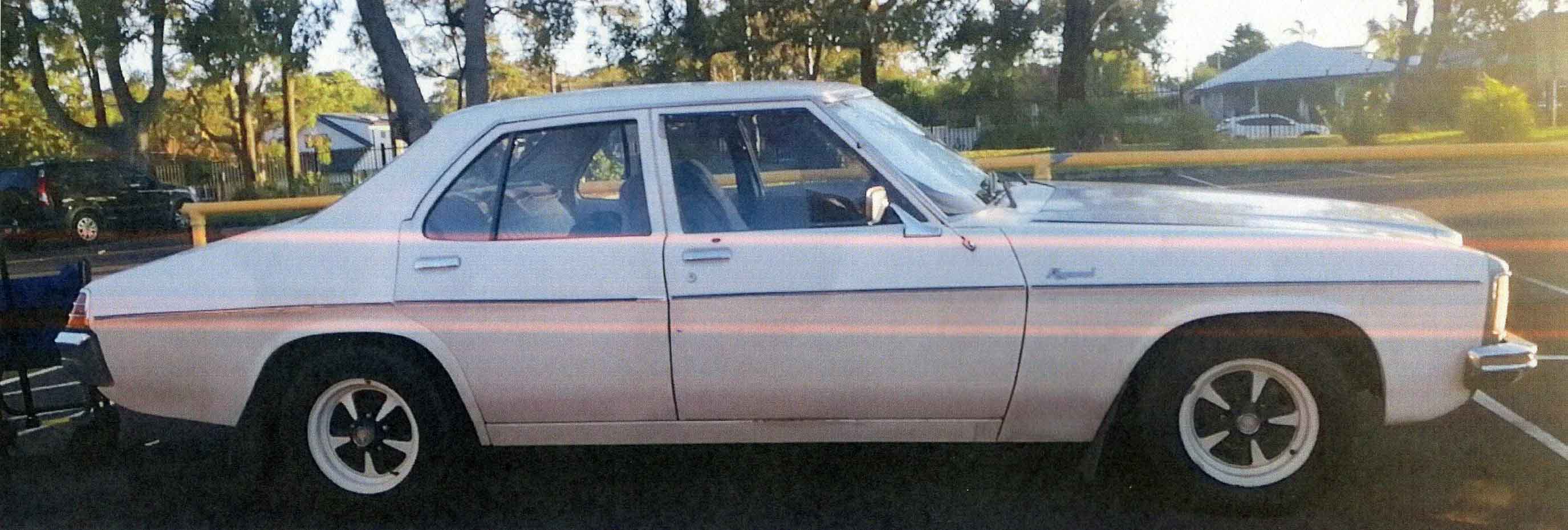 1976 HOLDEN KINGSWOOD HX 3 SP AUTOMATIC 4D SEDAN