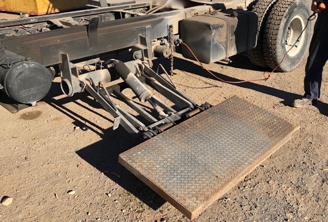LOADER ATTACHMENT