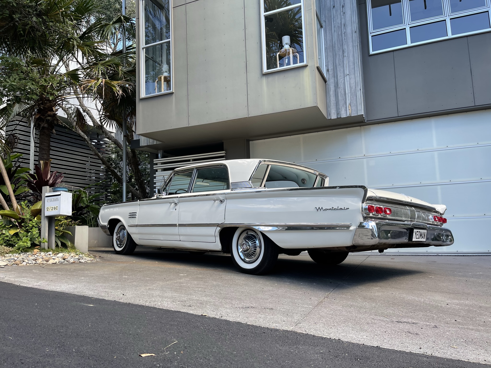 1964 MERCURY MONTCLAIR SEDAN