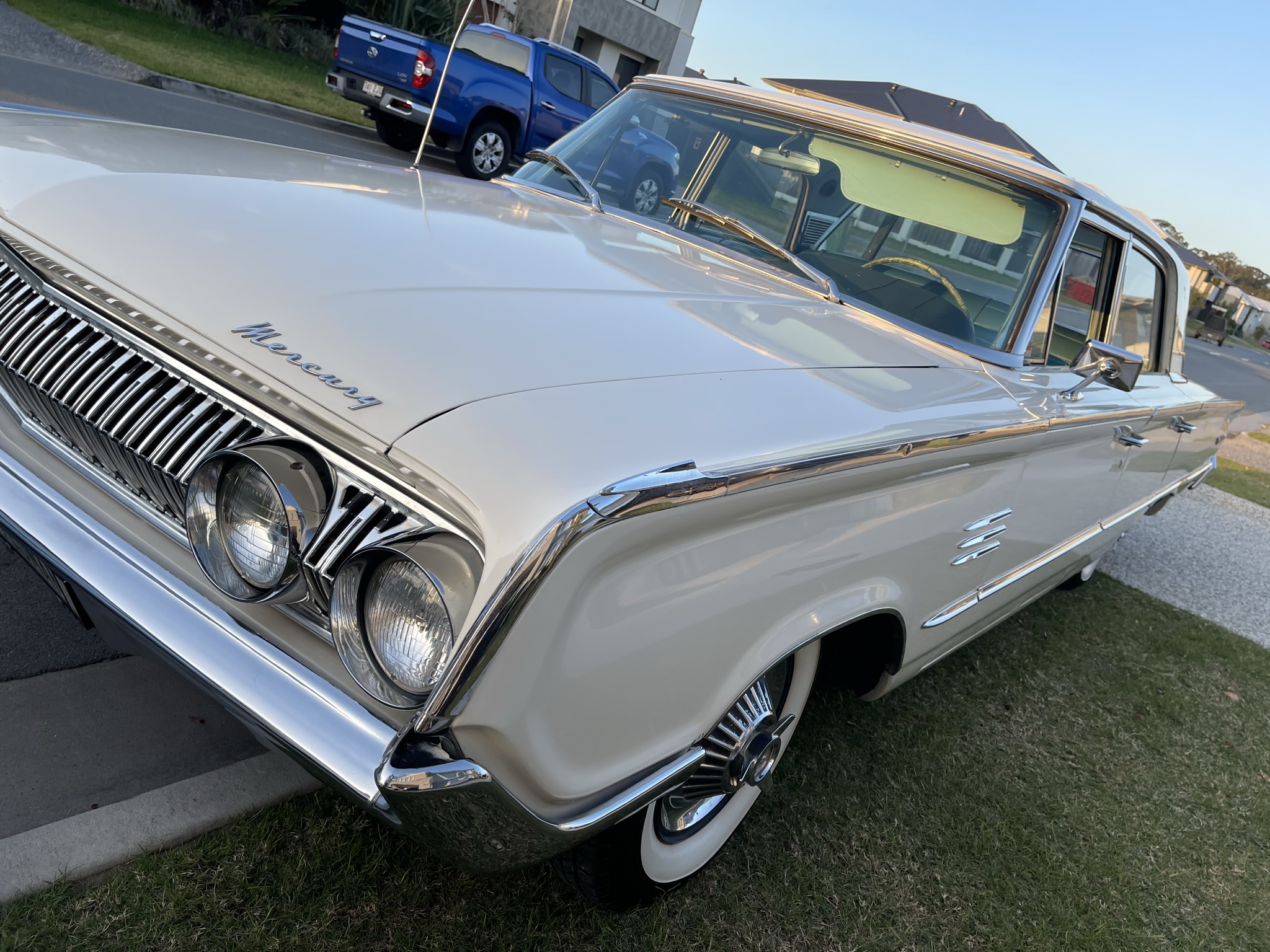 1964 MERCURY MONTCLAIR SEDAN