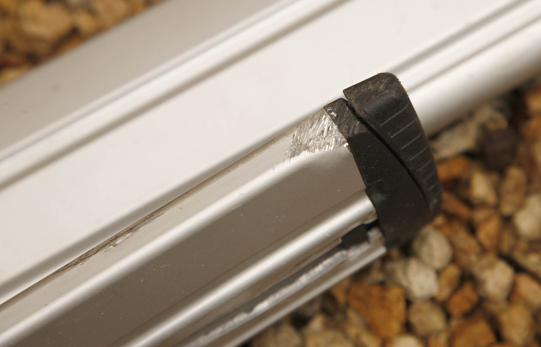 THULE ROOF RACK RAILS ONLY