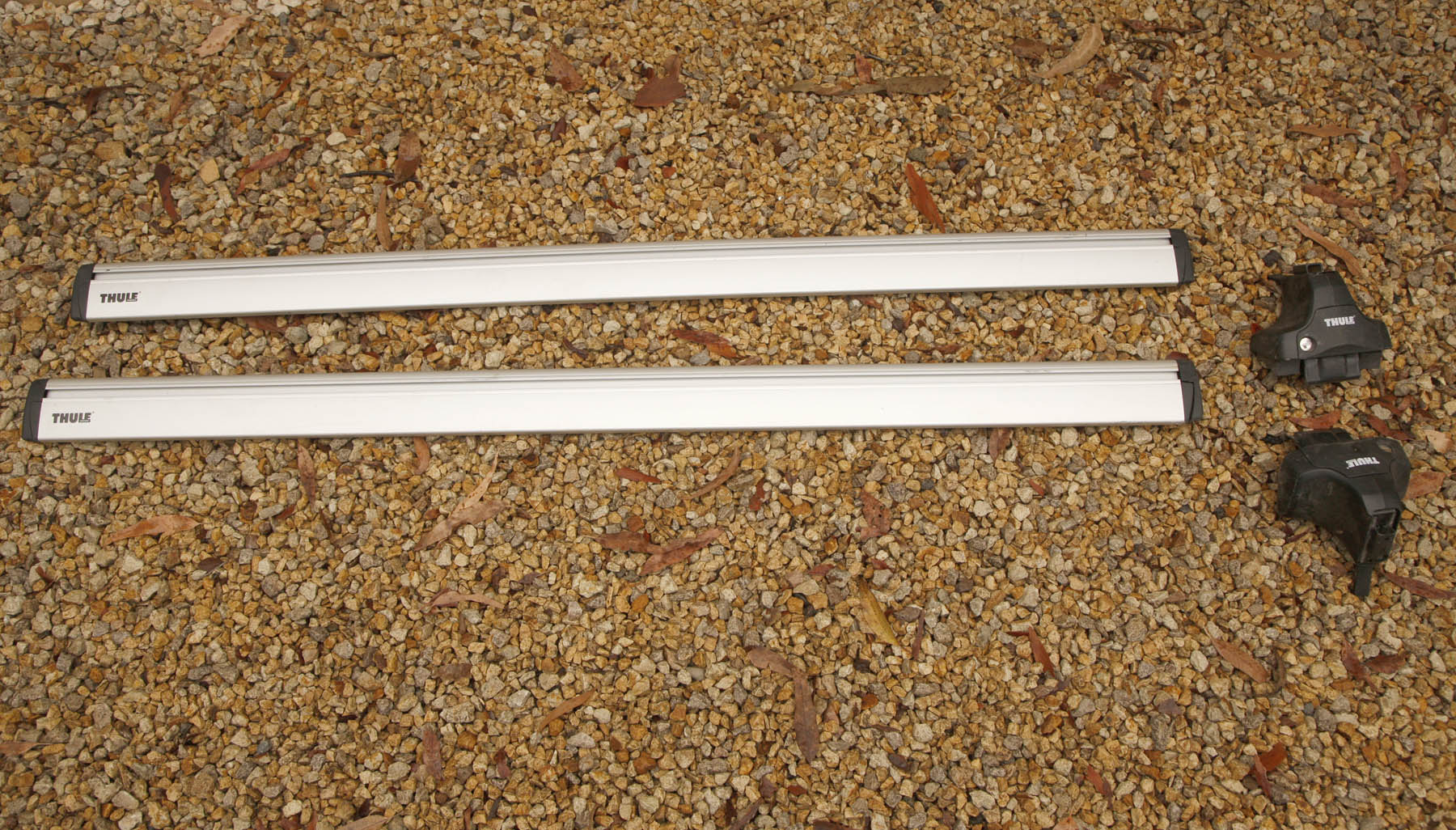 THULE ROOF RACK RAILS ONLY