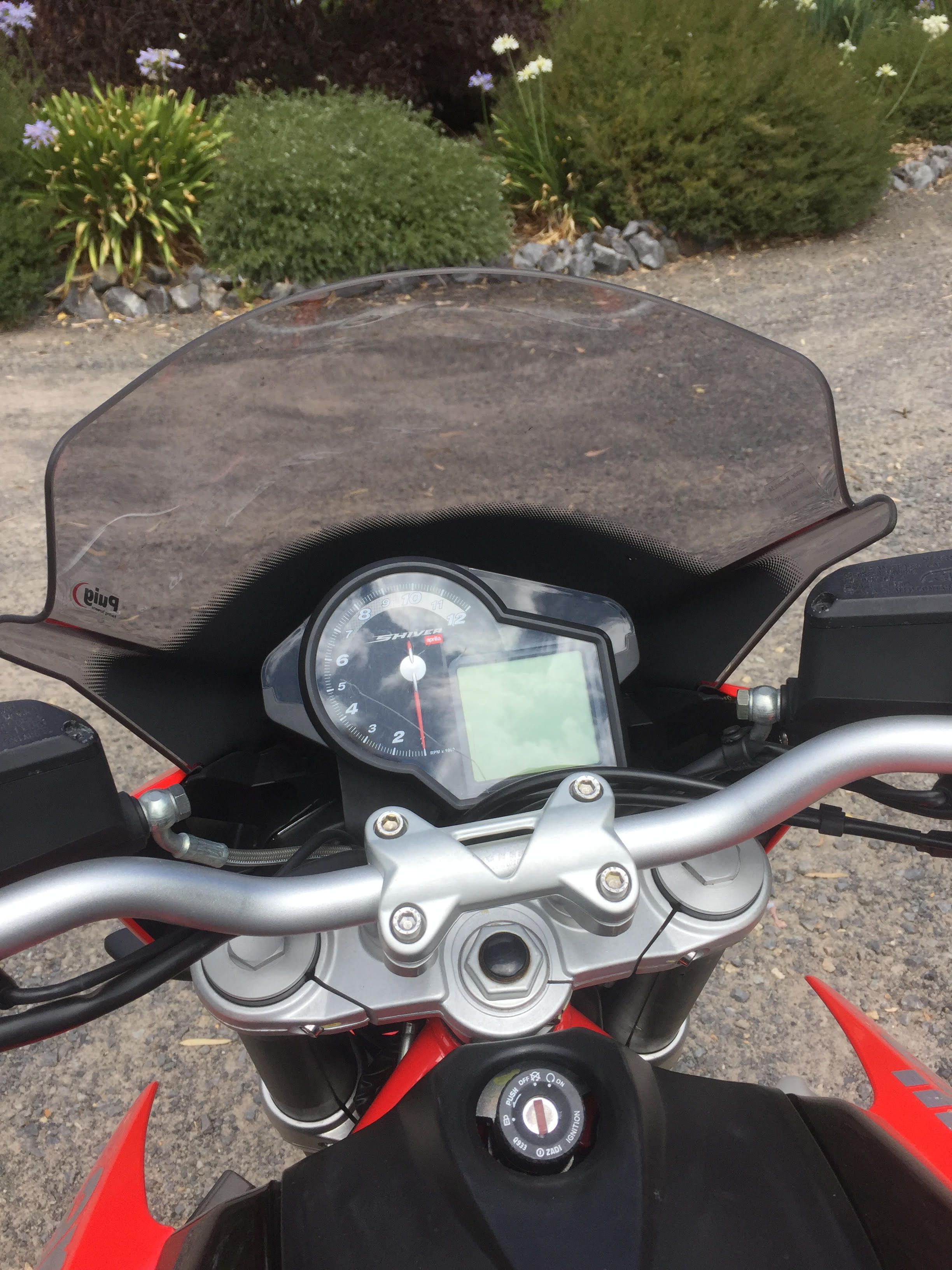 2011 APRILIA SHIVER SPORT SPORTS