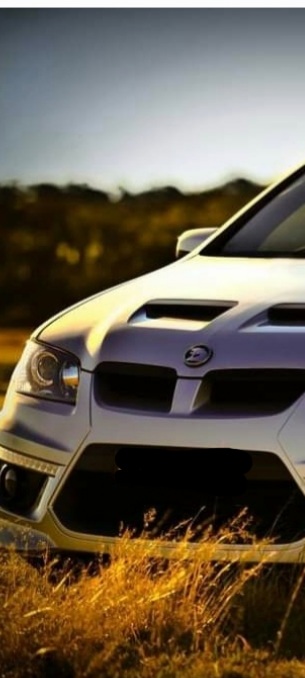 2011 HSV MALOO E3 R8 20th ANN. (DUAL FUEL) 6 SP MANUAL UTILITY