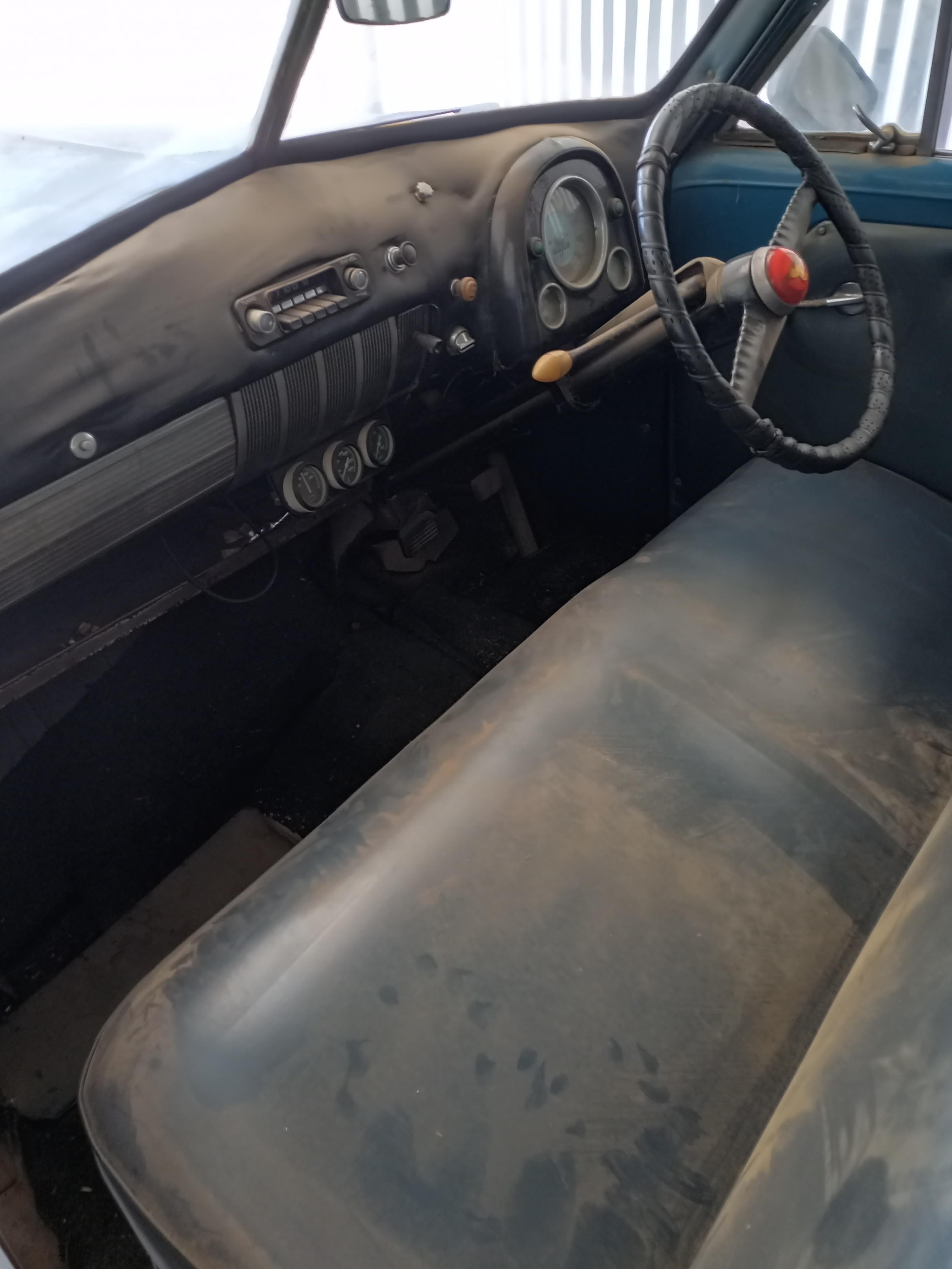 1948 HOLDEN 48-215 FX SEDAN