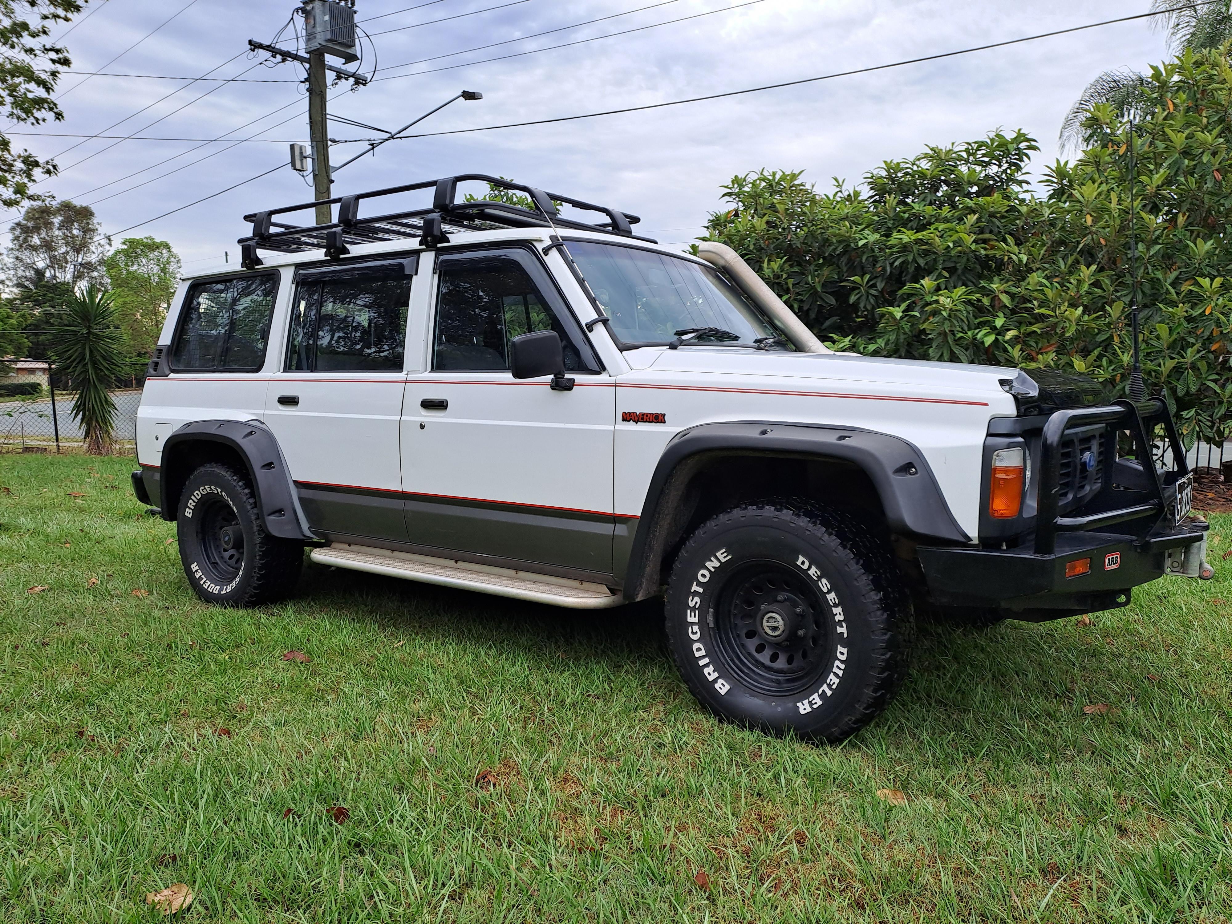 1990 FORD MAVERICK (4x4) WAGON