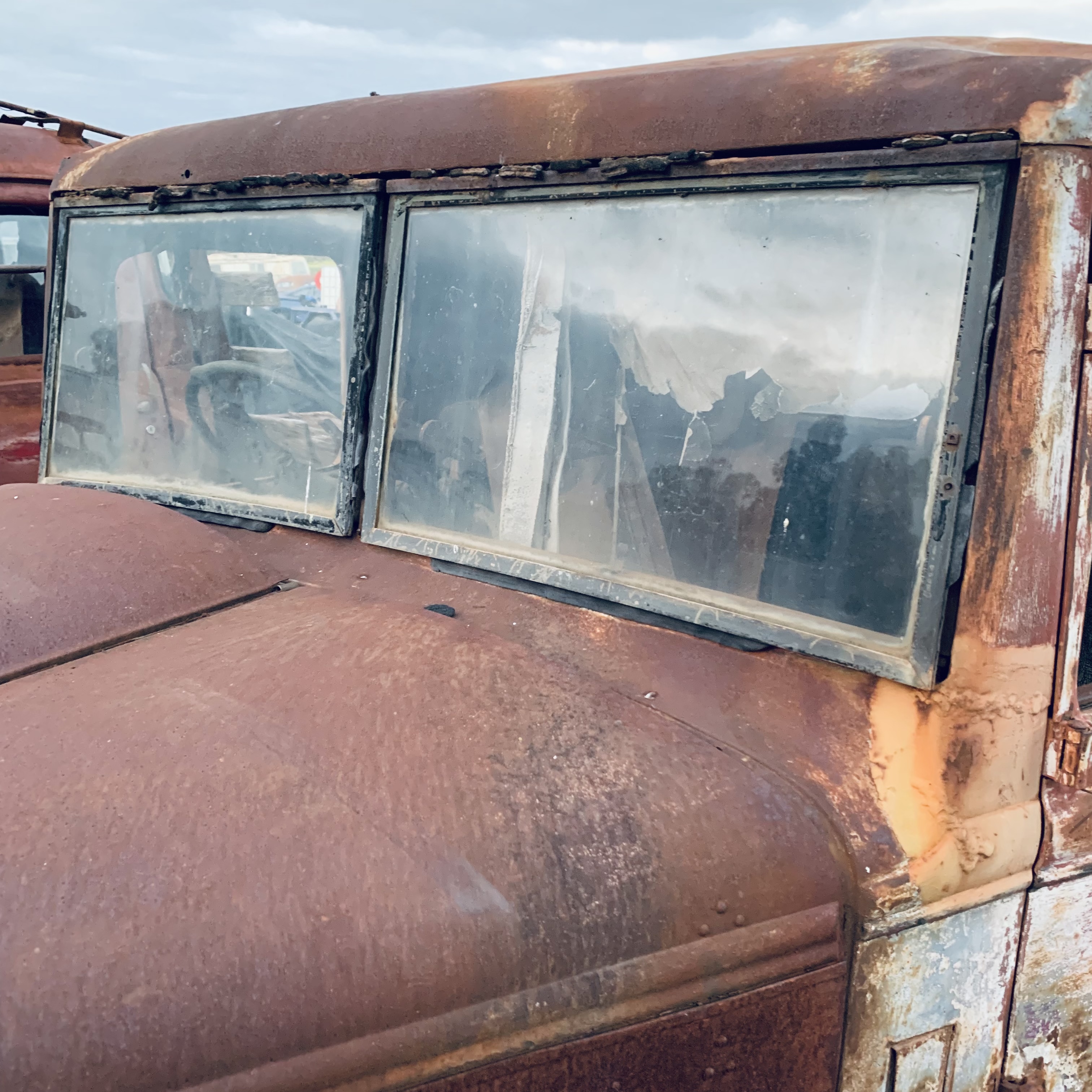1939? BEDFORD TRUCK