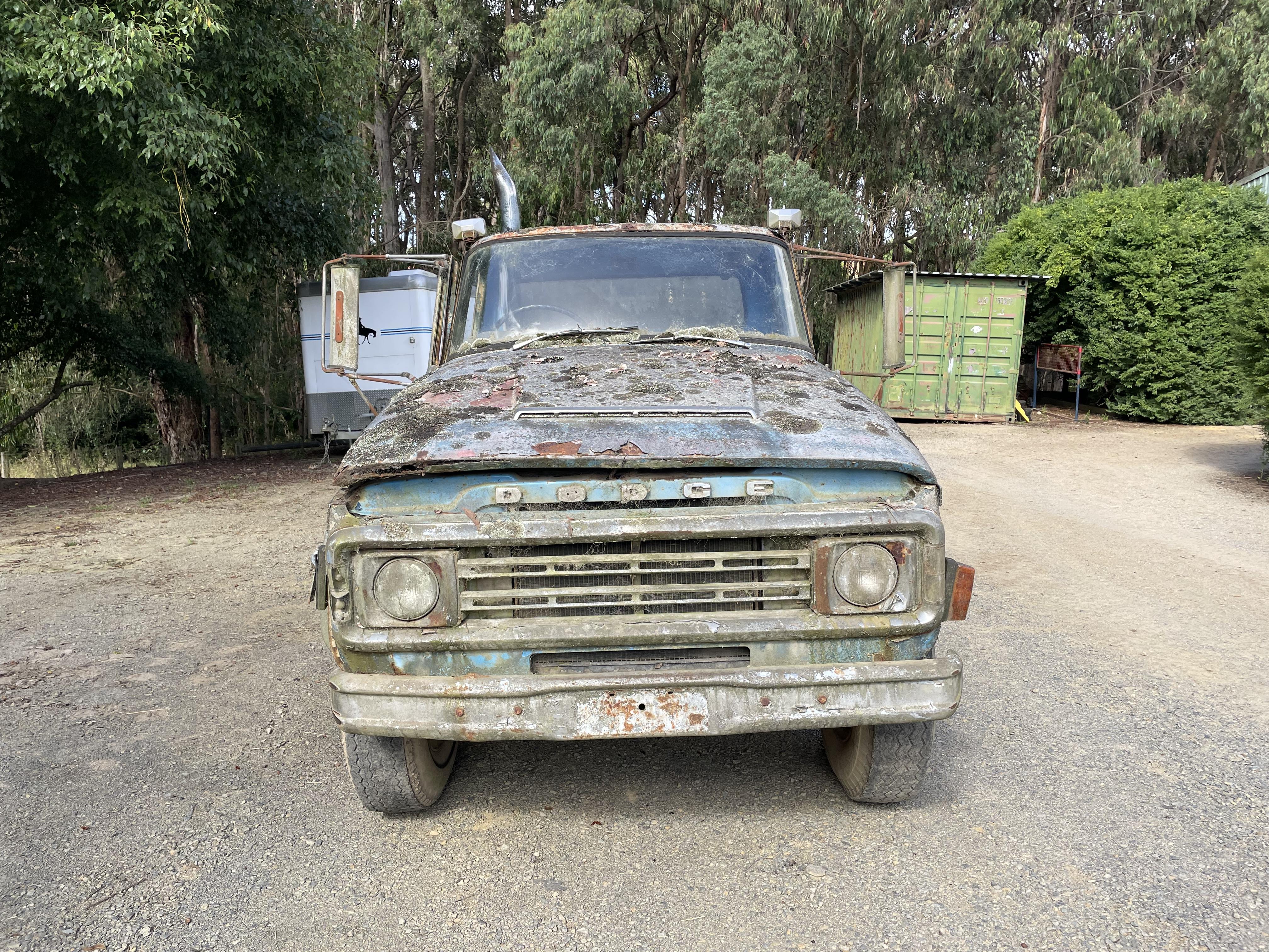 1965 DODGE RIGID TRUCK