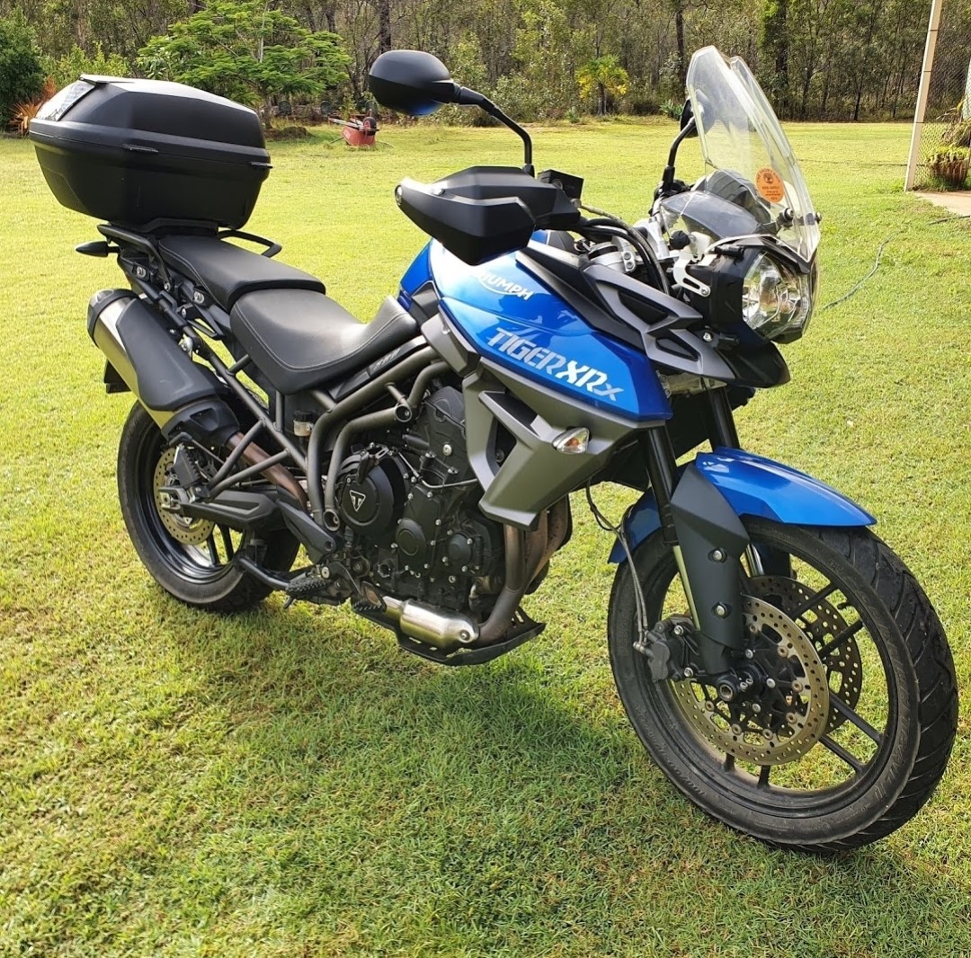 2015 TRIUMPH TIGER 800 XRX DUAL SPORTS