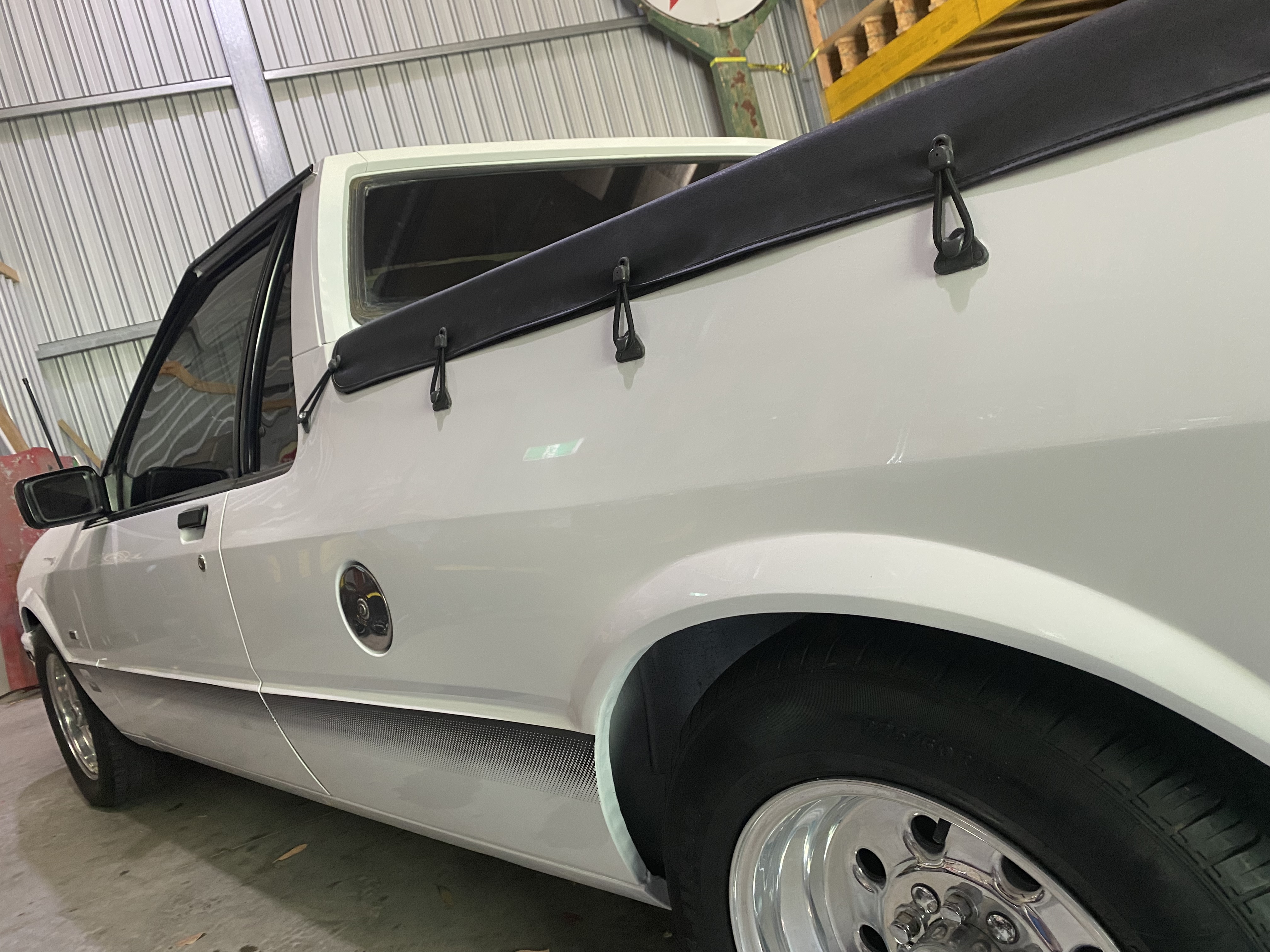 1987 FORD FALCON XF UTILITY