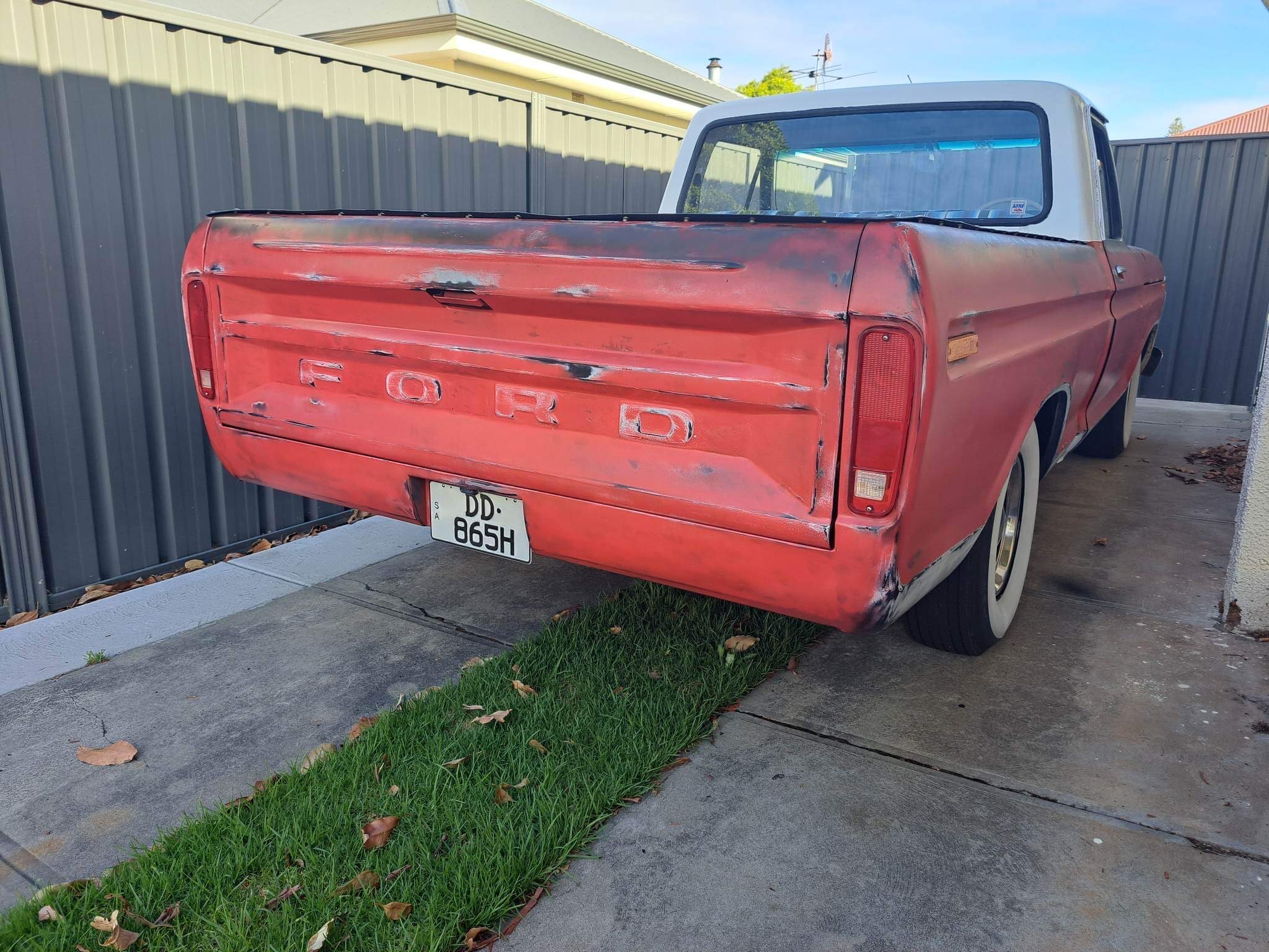 1976 FORD F100 UTILITY 