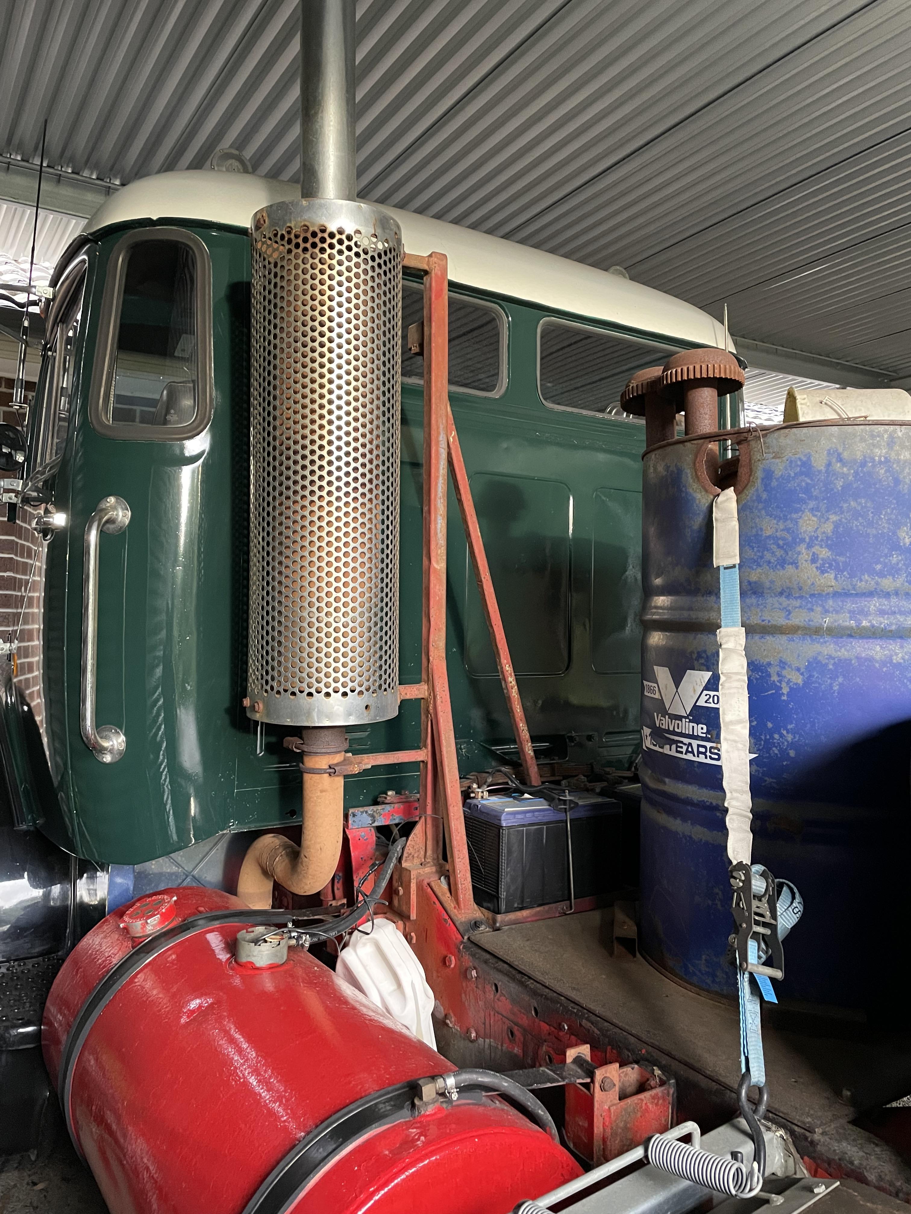 1977 MERCEDES-BENZ 1418 PRIME MOVER 