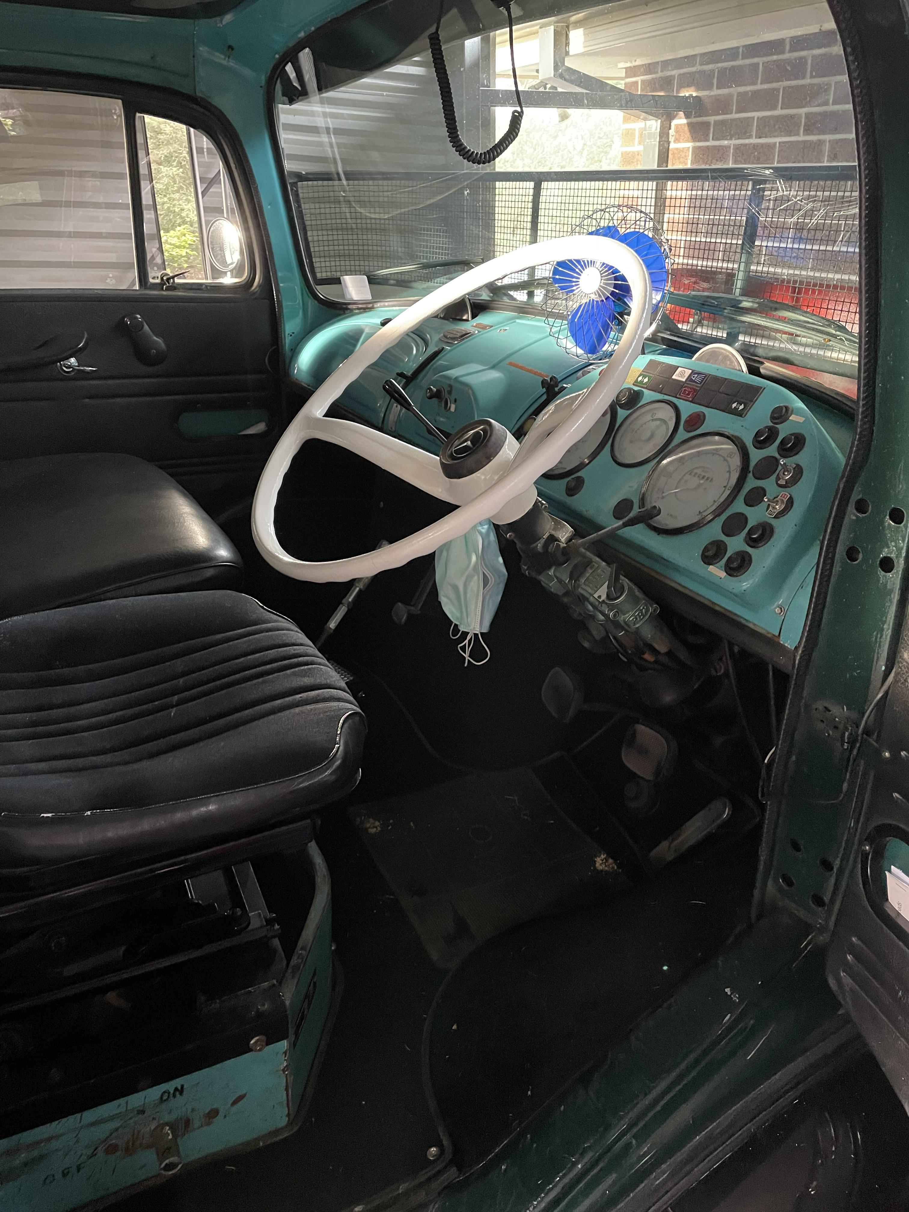 1977 MERCEDES-BENZ 1418 PRIME MOVER 