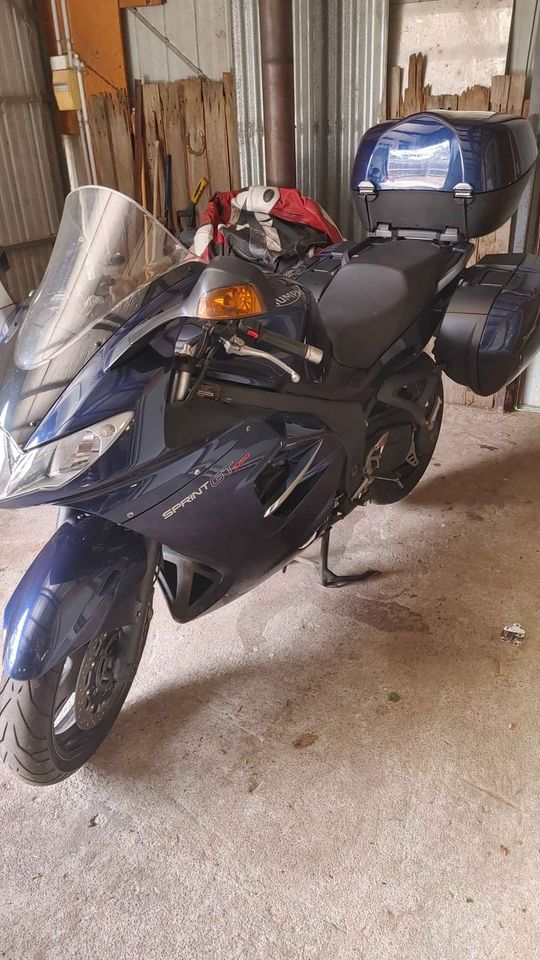 2011 TRIUMPH SPRINT ST SPORTS