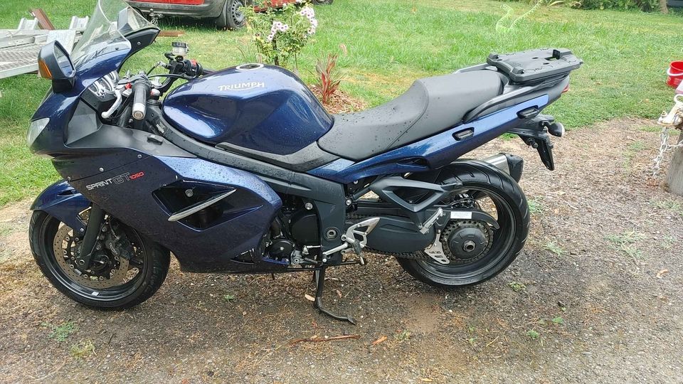 2011 TRIUMPH SPRINT ST SPORTS