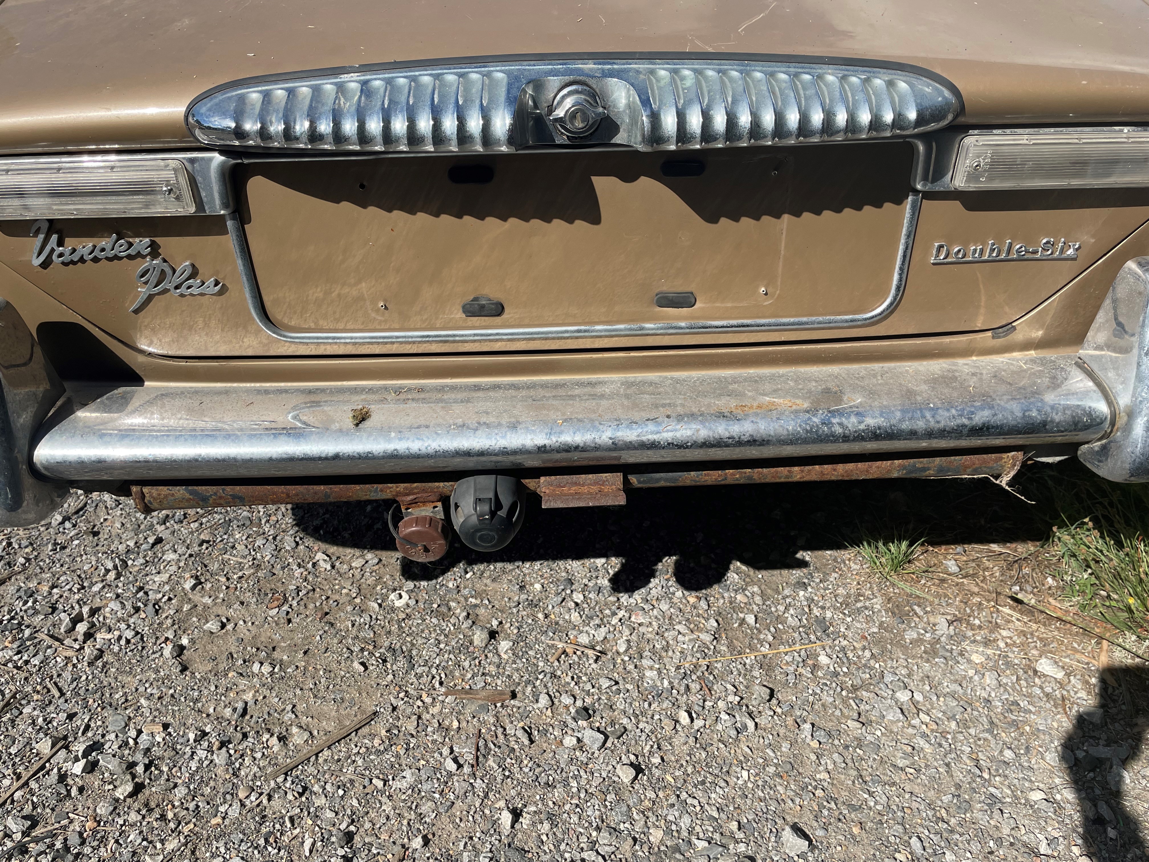 1978 DAIMLER DOUBLE SIX SER II VANDEN PLAS SEDAN