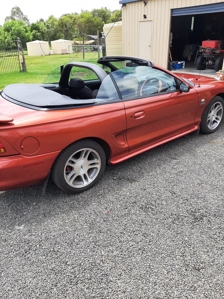 1997 FORD MUSTANG CONVERTIBLE