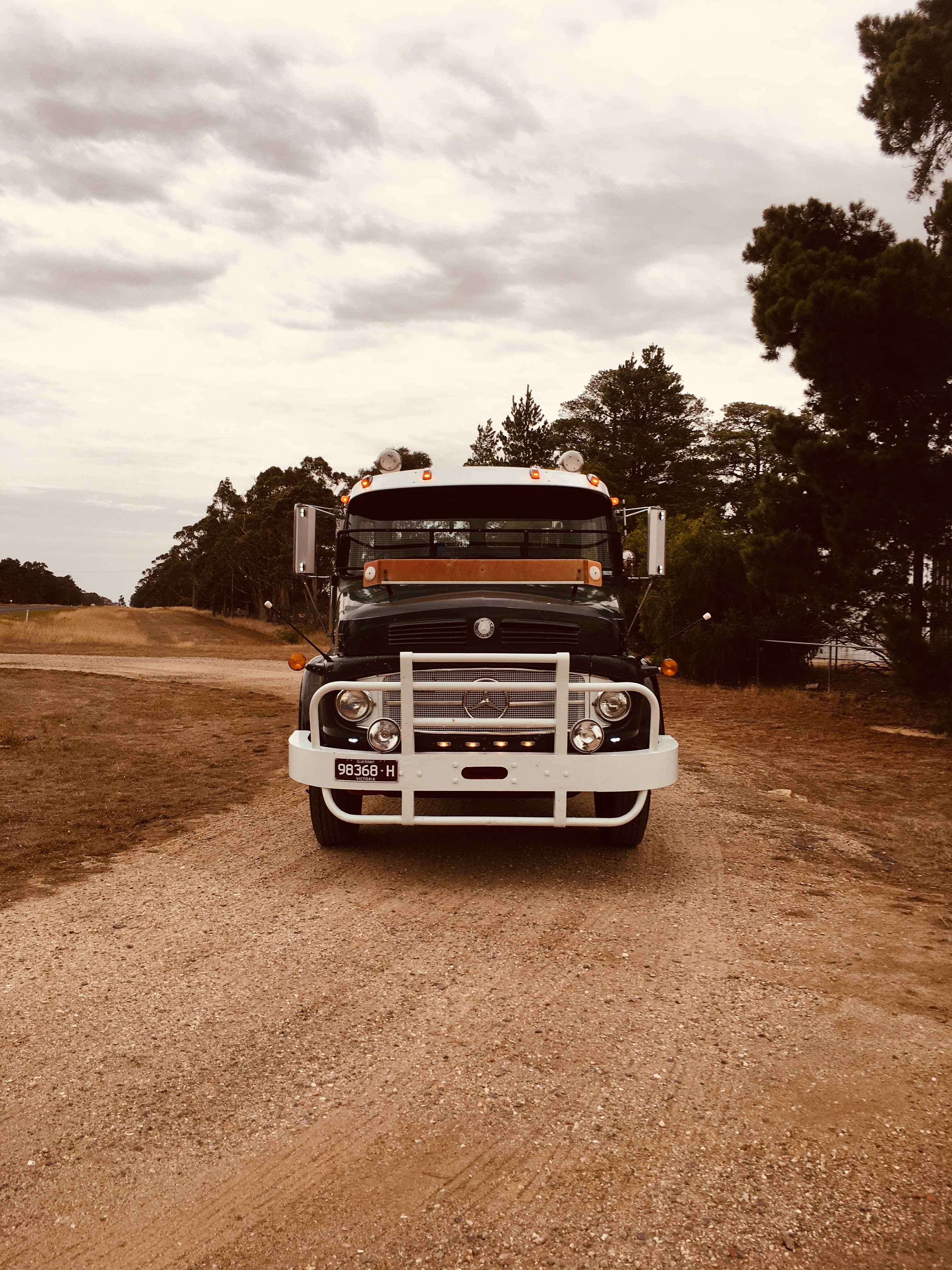 1977 MERCEDES-BENZ 1418 PRIME MOVER 