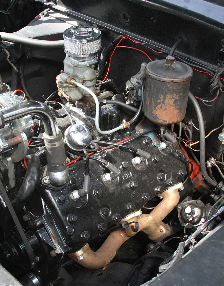 1953 FORD VICTORIA COUPE