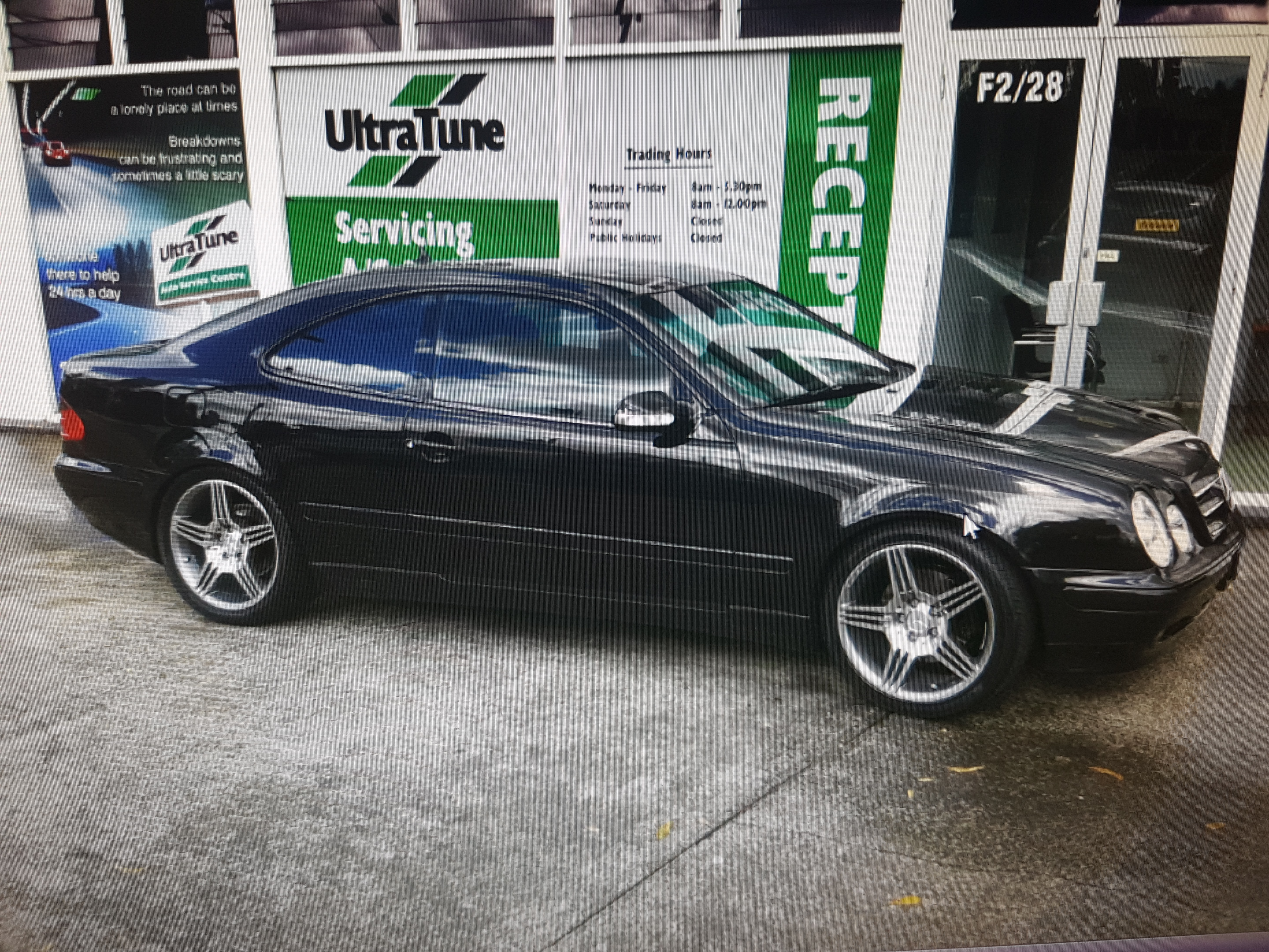 2000 MERCEDES-BENZ CLK320 COUPE