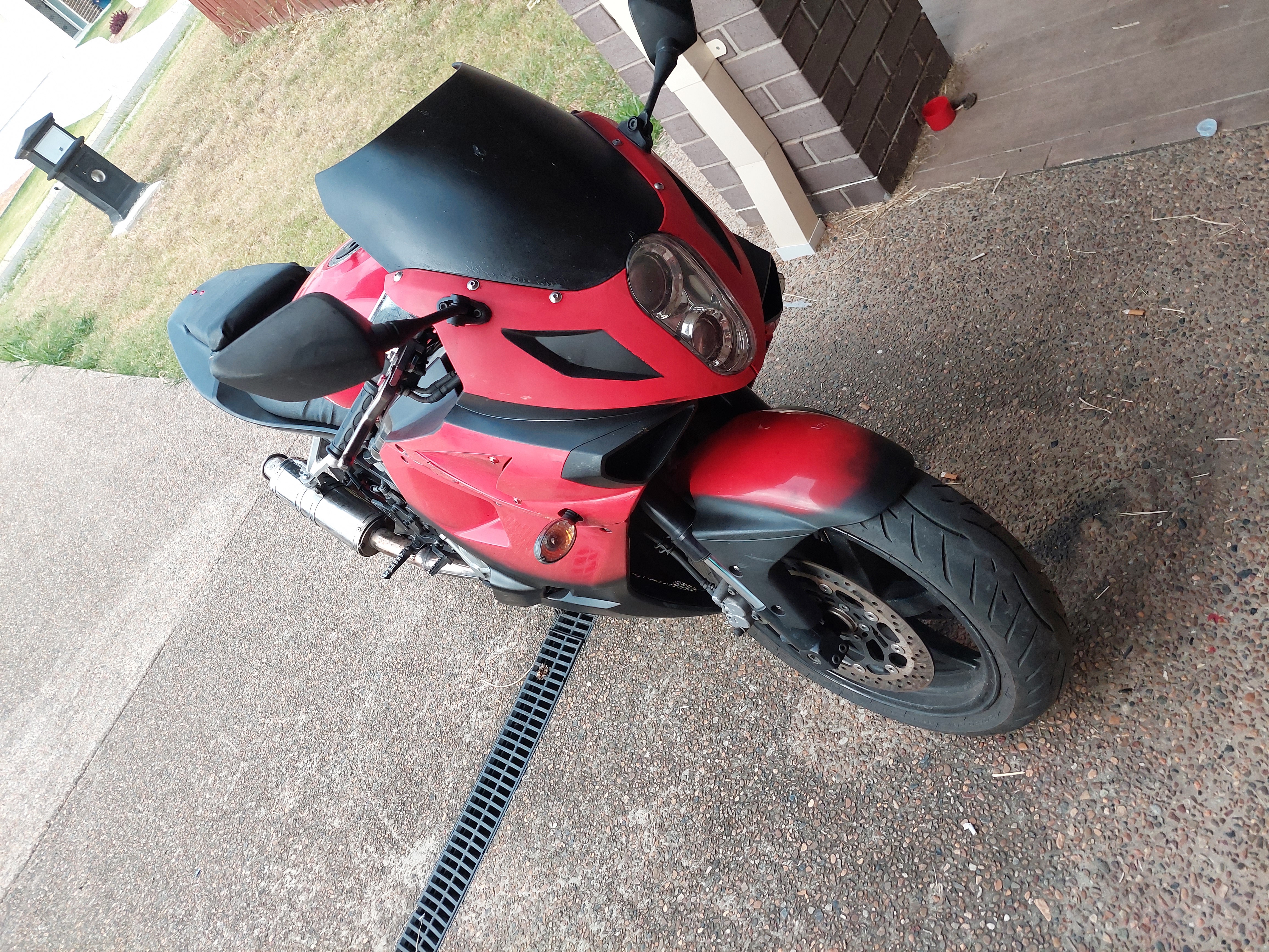 2008 HYOSUNG GT650R ROAD
