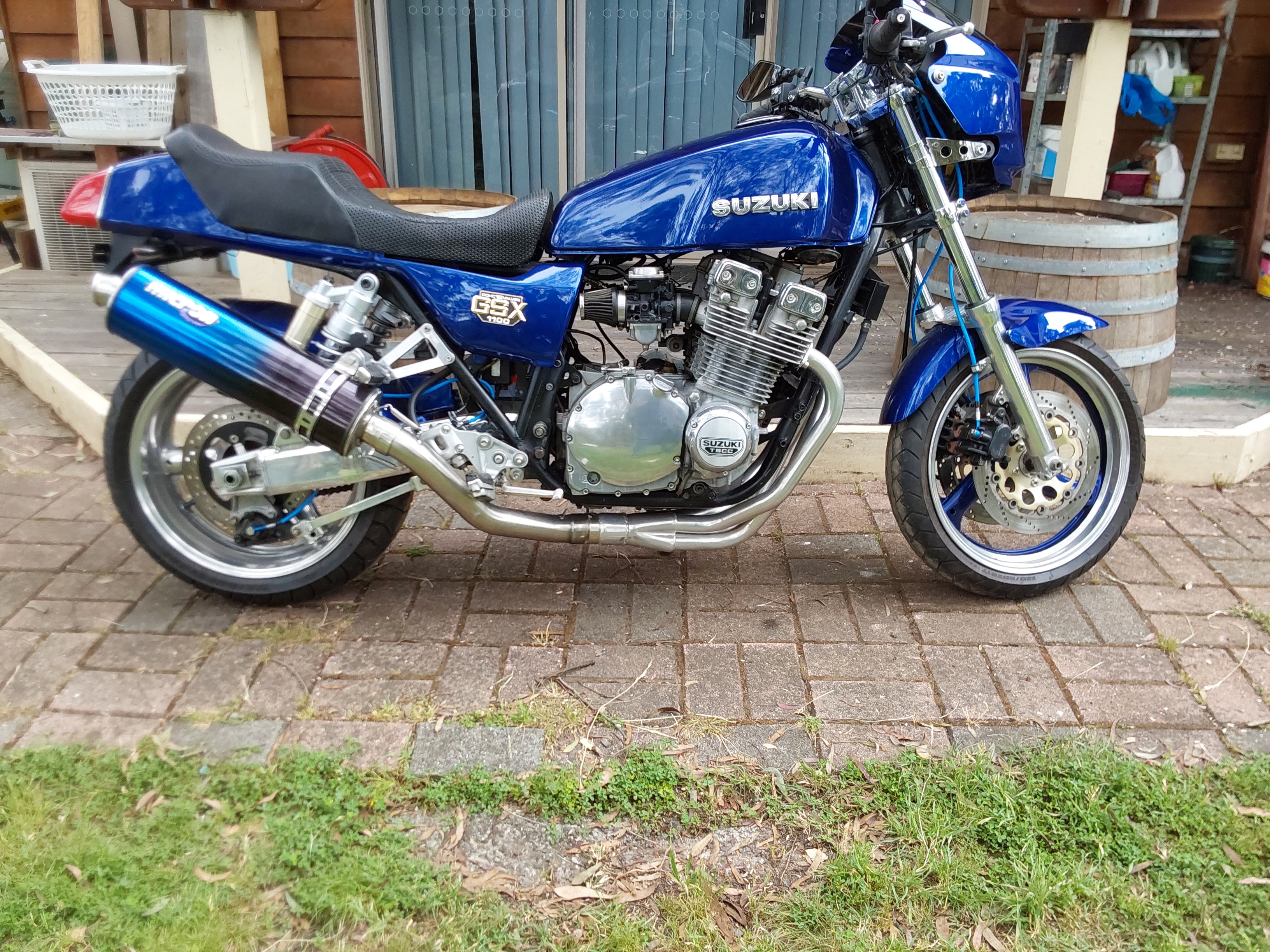 1980 SUZUKI GSX1100E ROAD