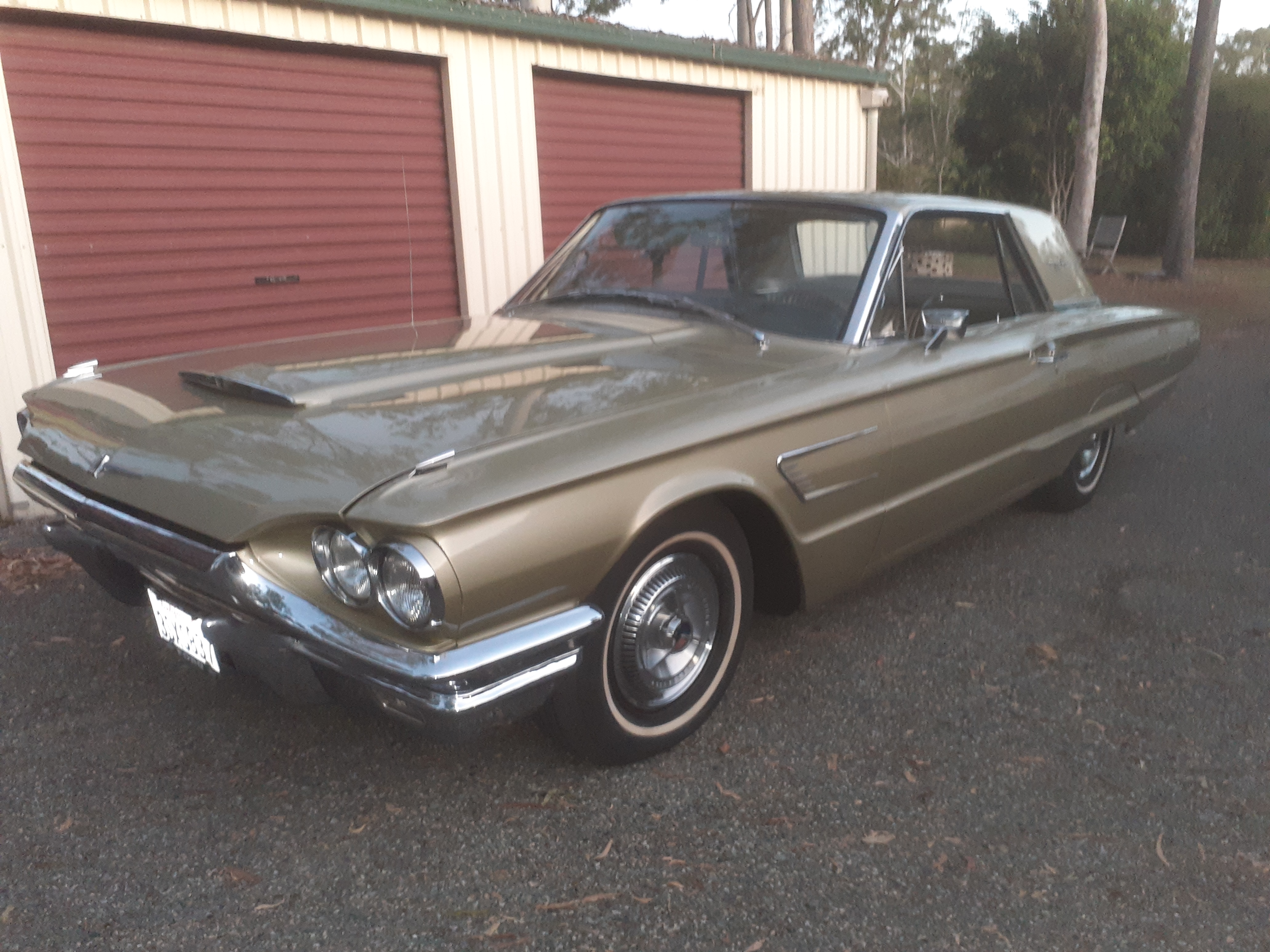 1965 FORD THUNDERBIRD COUPE