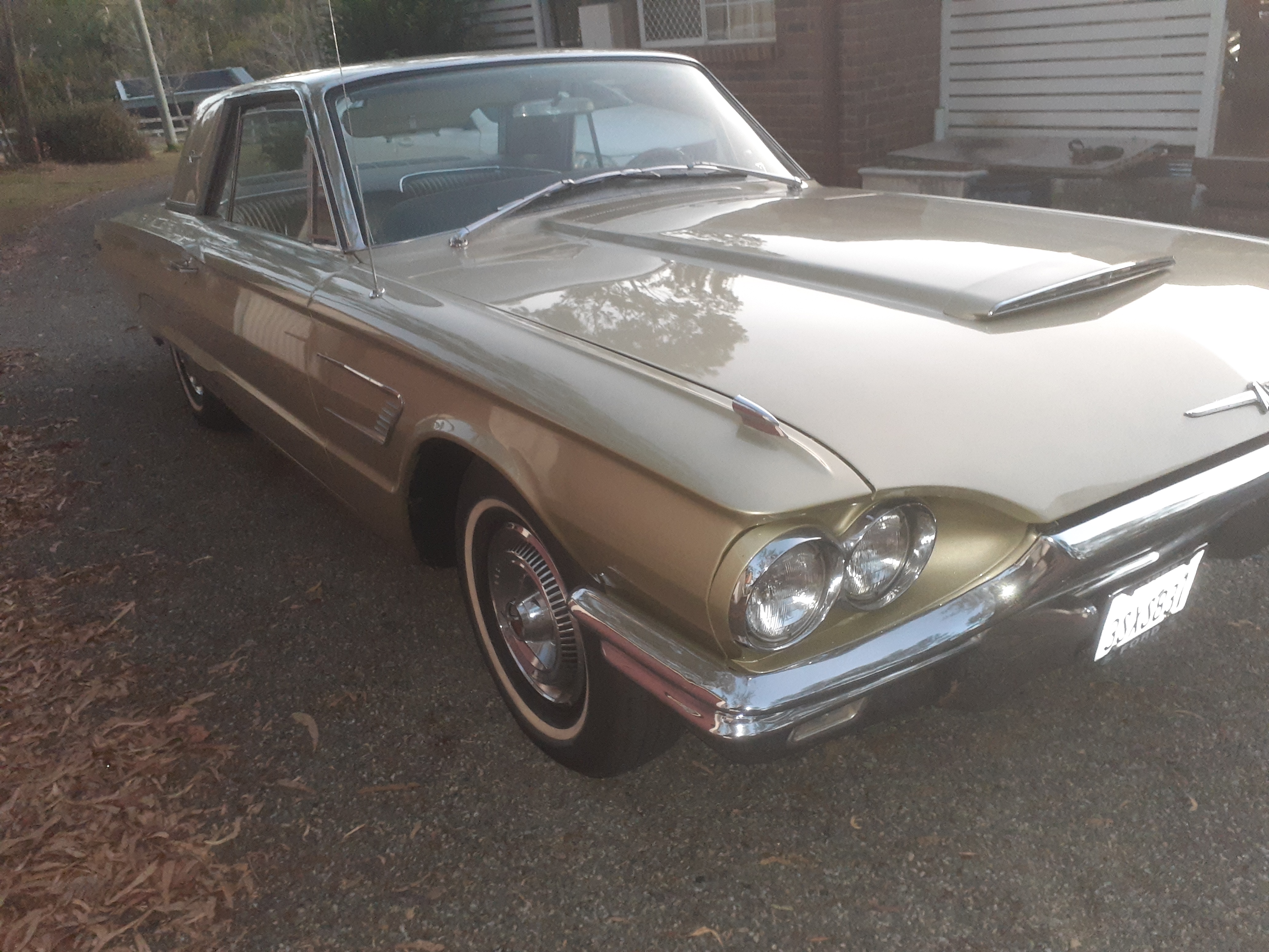 1965 FORD THUNDERBIRD COUPE