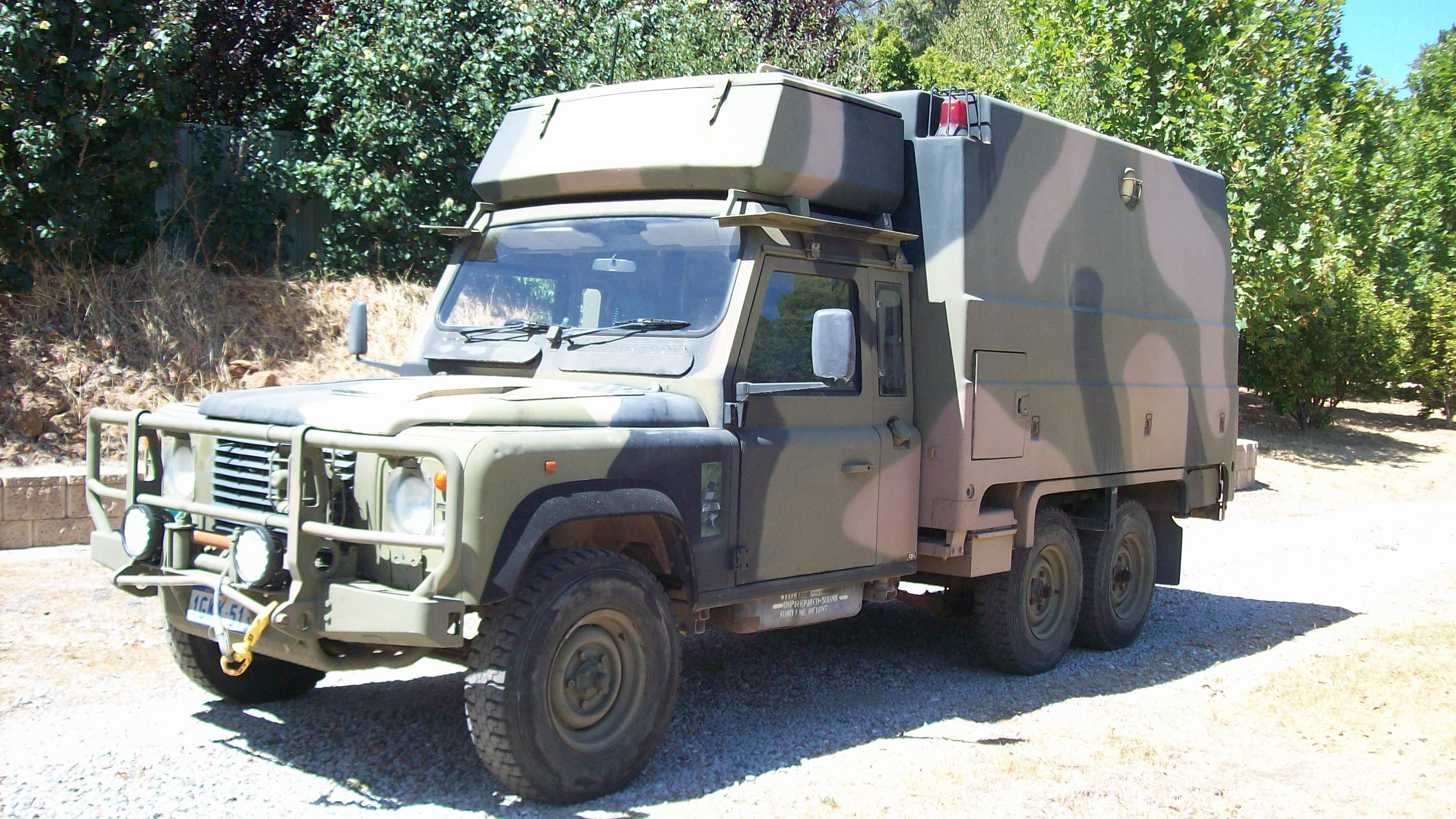 1995 LAND ROVER 6X6 EX ARMY AMBULANCE