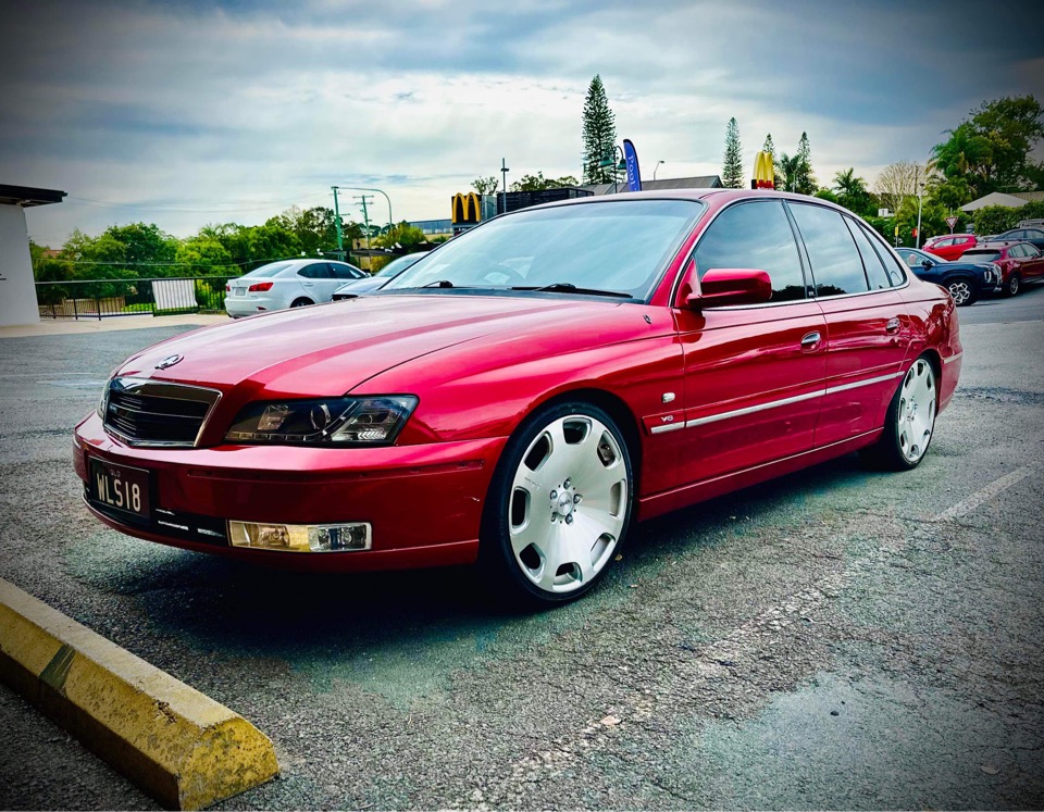 2005 HOLDEN STATESMAN WL SEDAN
