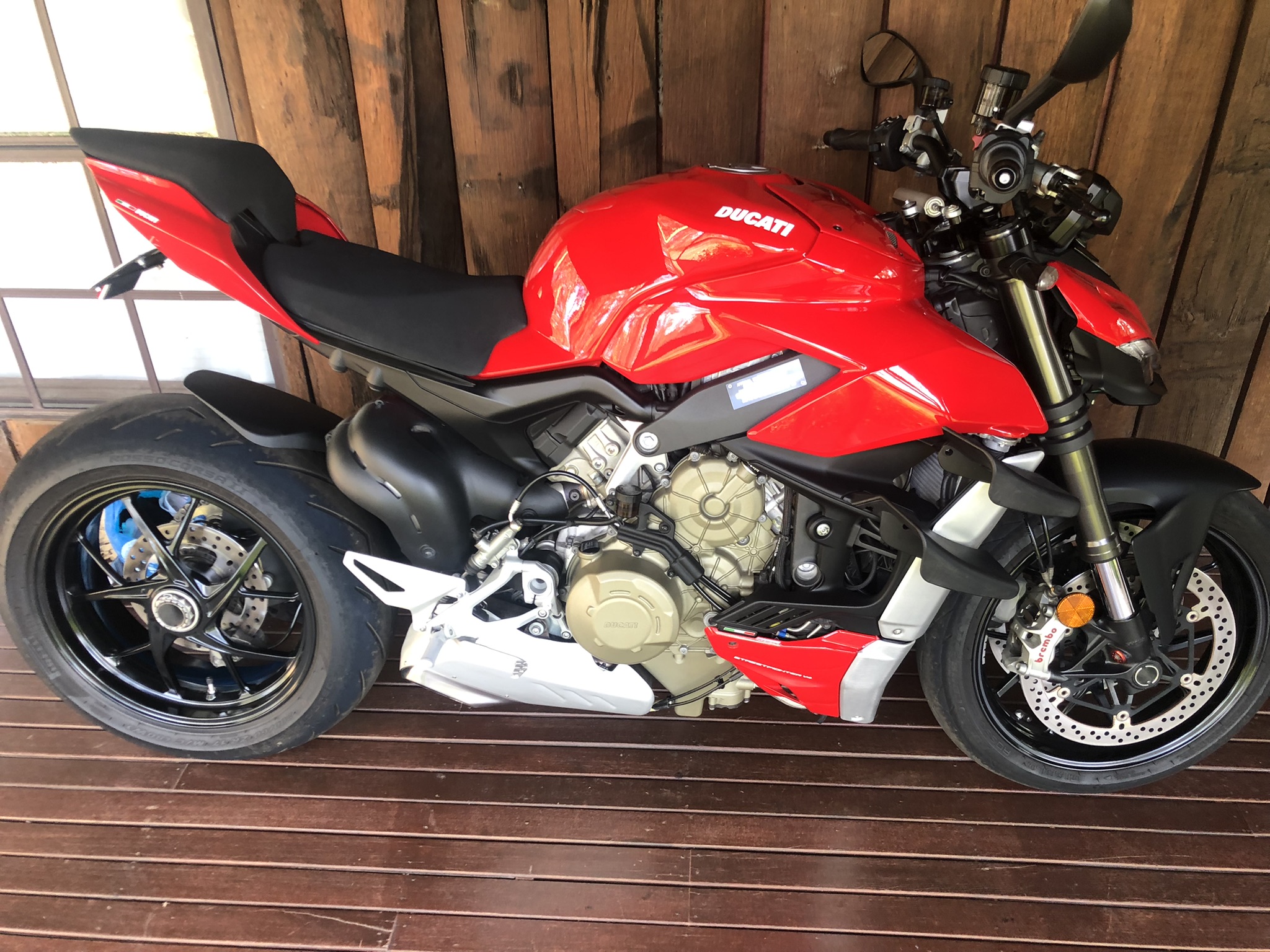 2020 DUCATI STREETFIGHTER V4 SPORTS