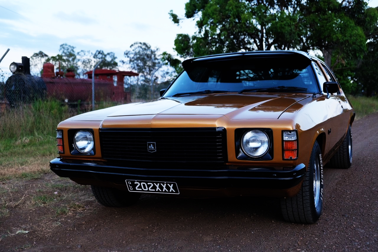 1976 HOLDEN KINGSWOOD HJ SEDAN