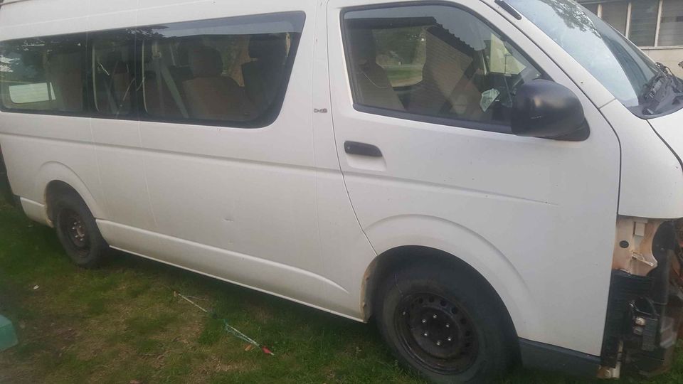 2008 TOYOTA HIACE COMMUTER