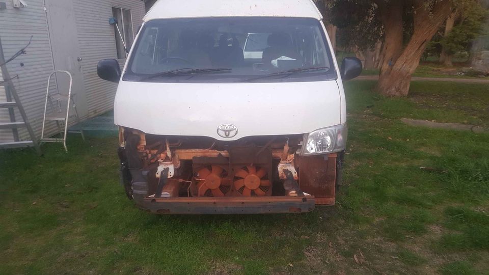 2008 TOYOTA HIACE COMMUTER