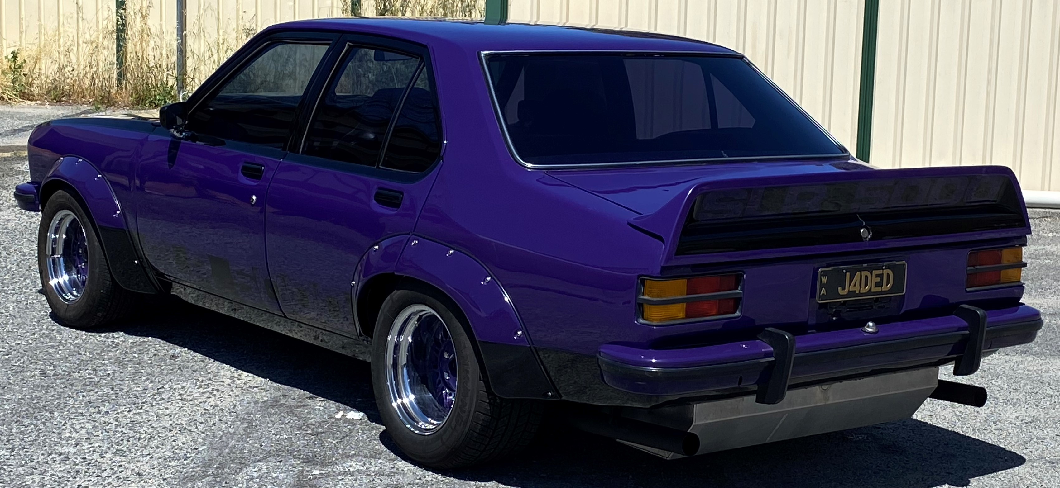 1976 HOLDEN TORANA LX SL/R 5000 4 SP MANUAL 4D SEDAN
