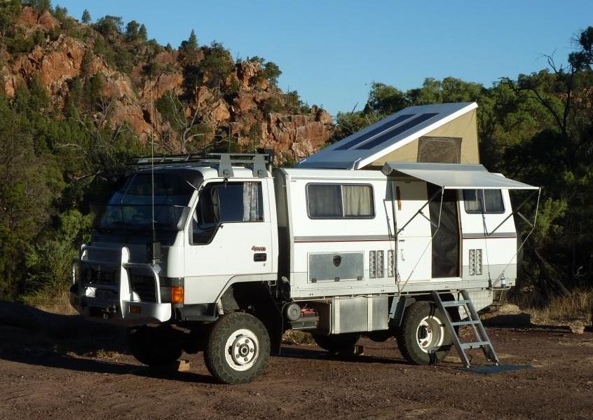 1989 MITSUBISHI CANTER CAMPERVAN