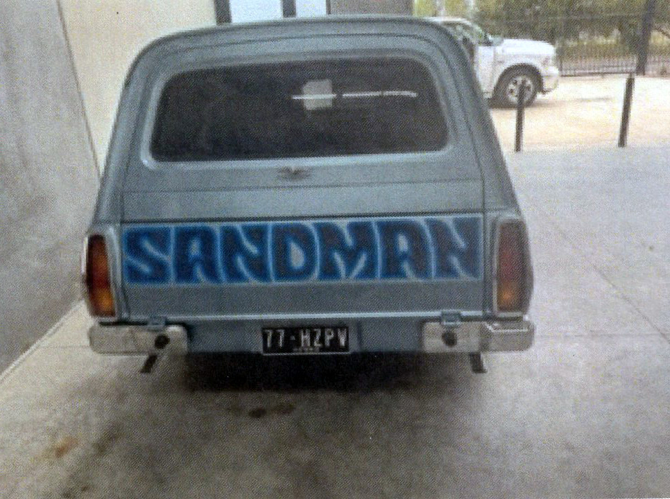 1977 HOLDEN SANDMAN HZ PANELVAN
