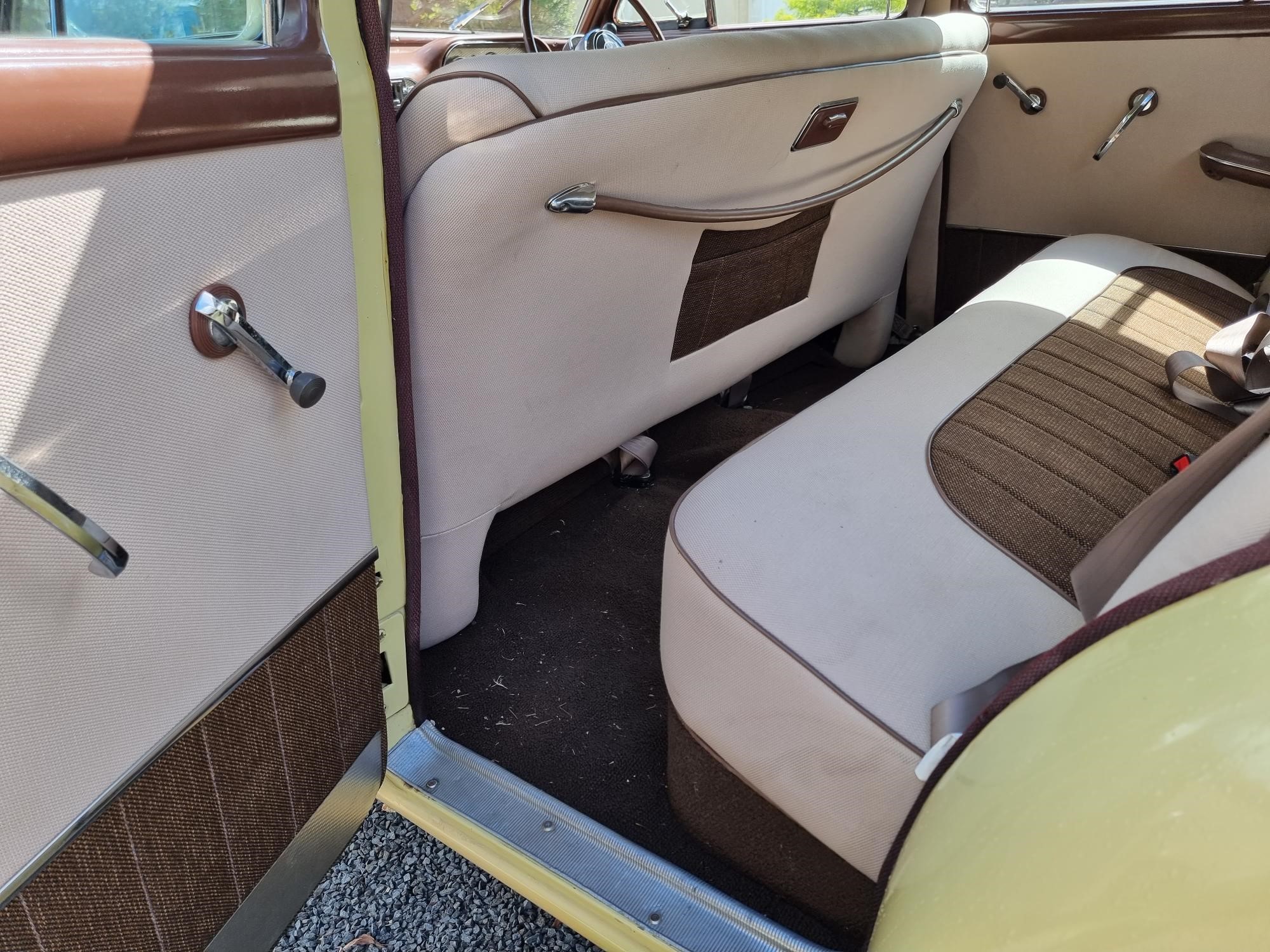 1953 PACKARD CLIPPER SEDAN