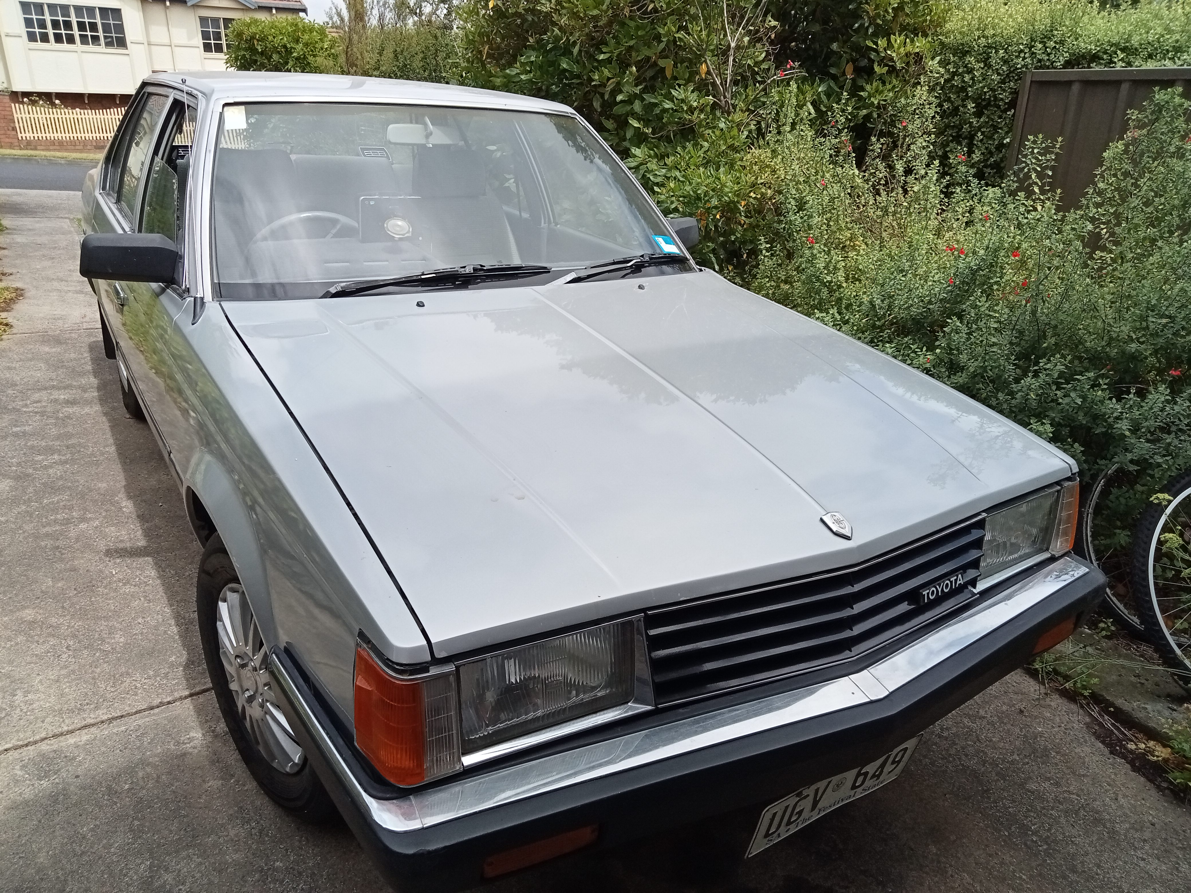 1984 TOYOTA CORONA CS 4 SP MANUAL 4D SEDAN