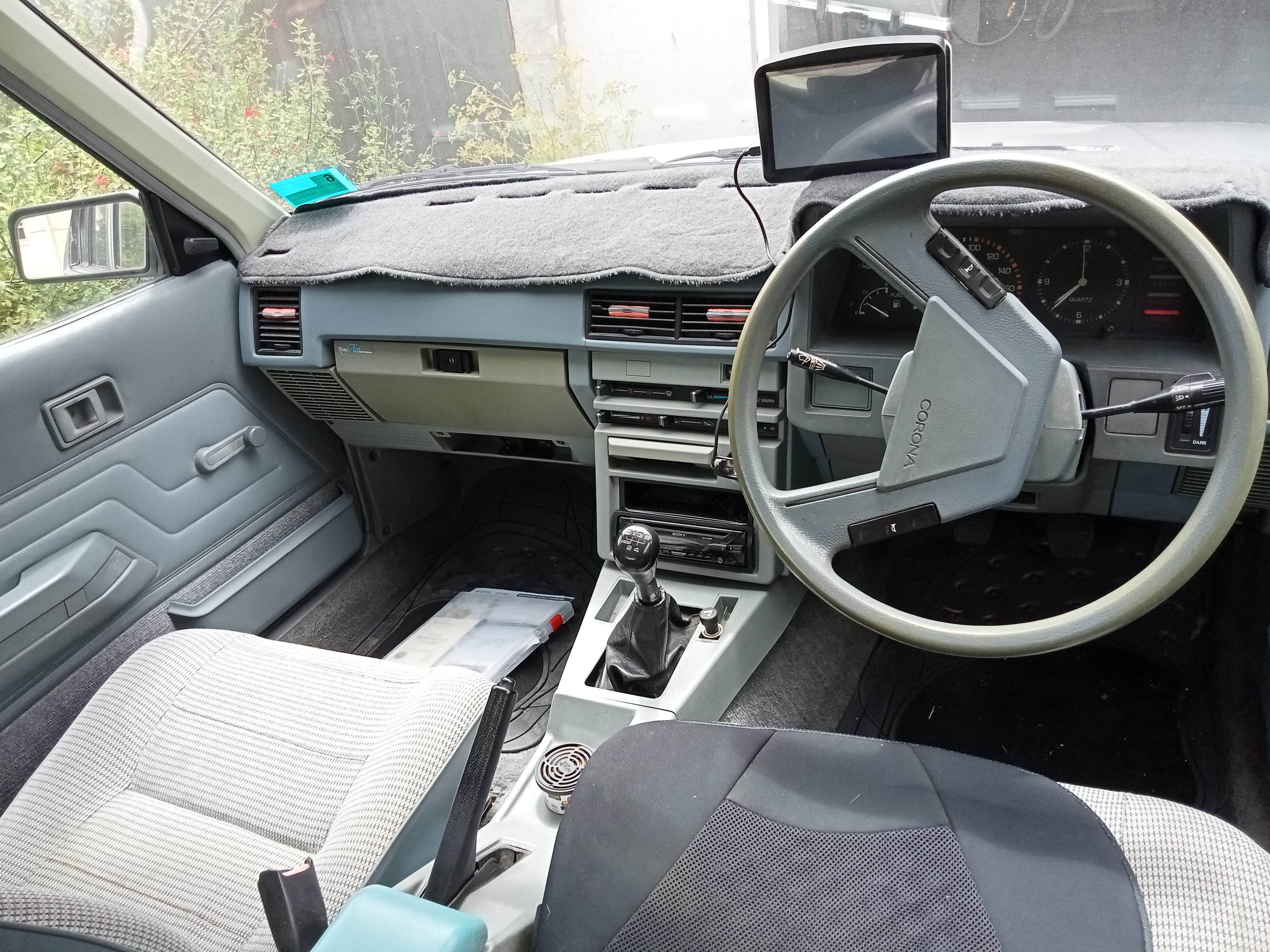 1984 TOYOTA CORONA CS 4 SP MANUAL 4D SEDAN