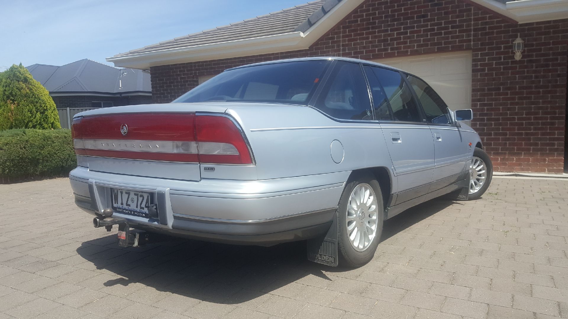 1998 HOLDEN STATESMAN VS SEDAN 
