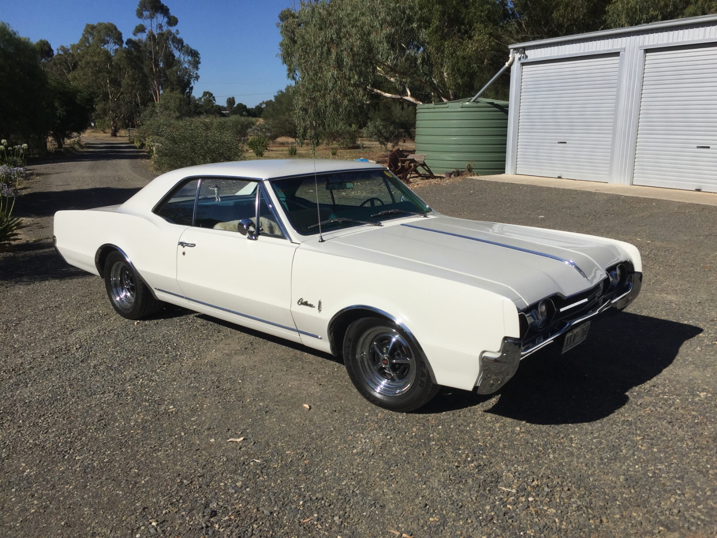 1967 OLDSMOBILE CUTLASS 2 SP AUTOMATIC COUPE