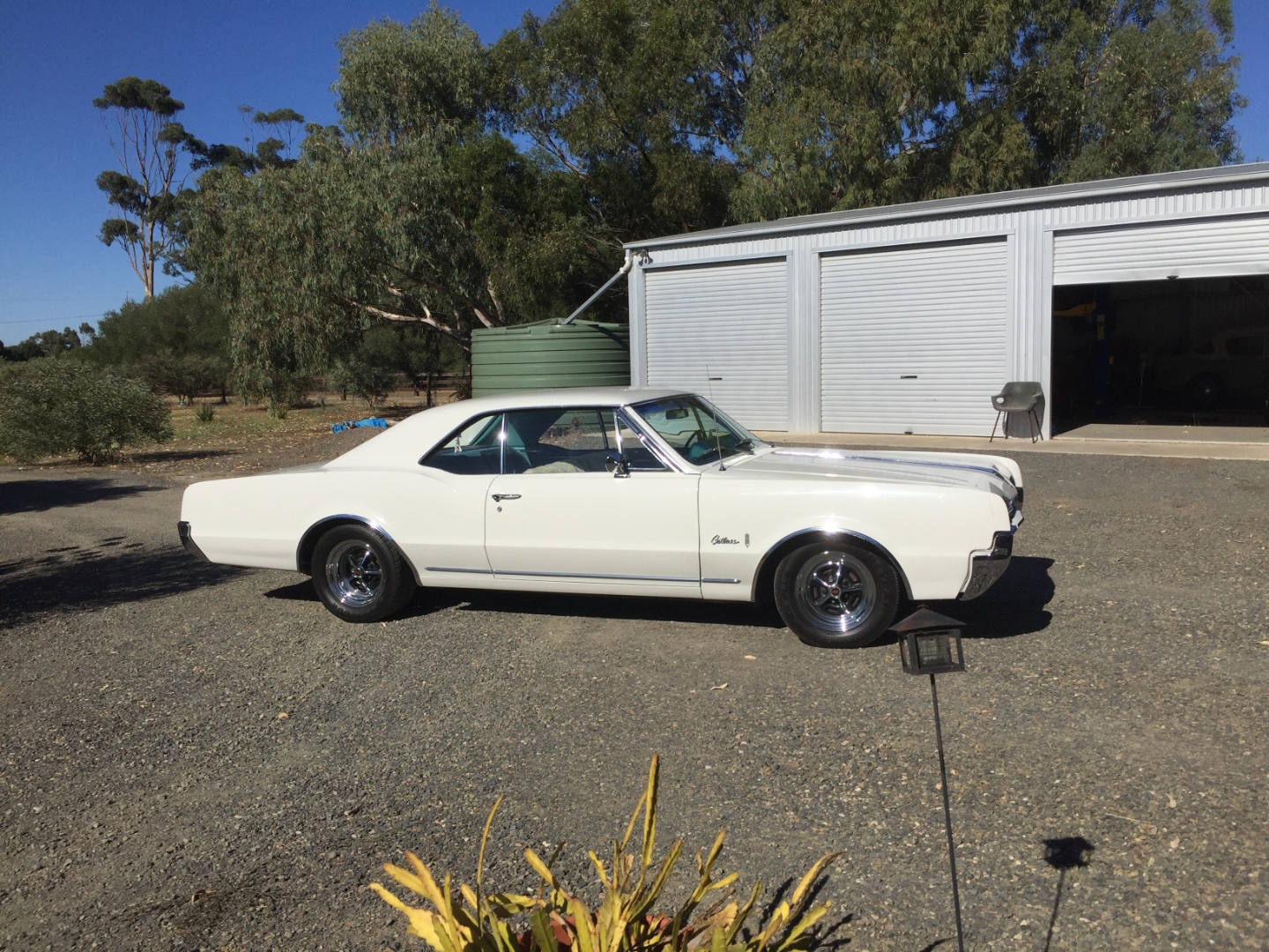 1967 OLDSMOBILE CUTLASS 2 SP AUTOMATIC COUPE